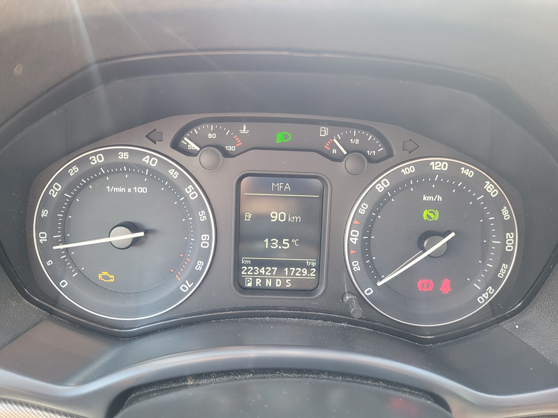 SKODA Octavia 2.0 FSI Elegance Tiptronic-image-10