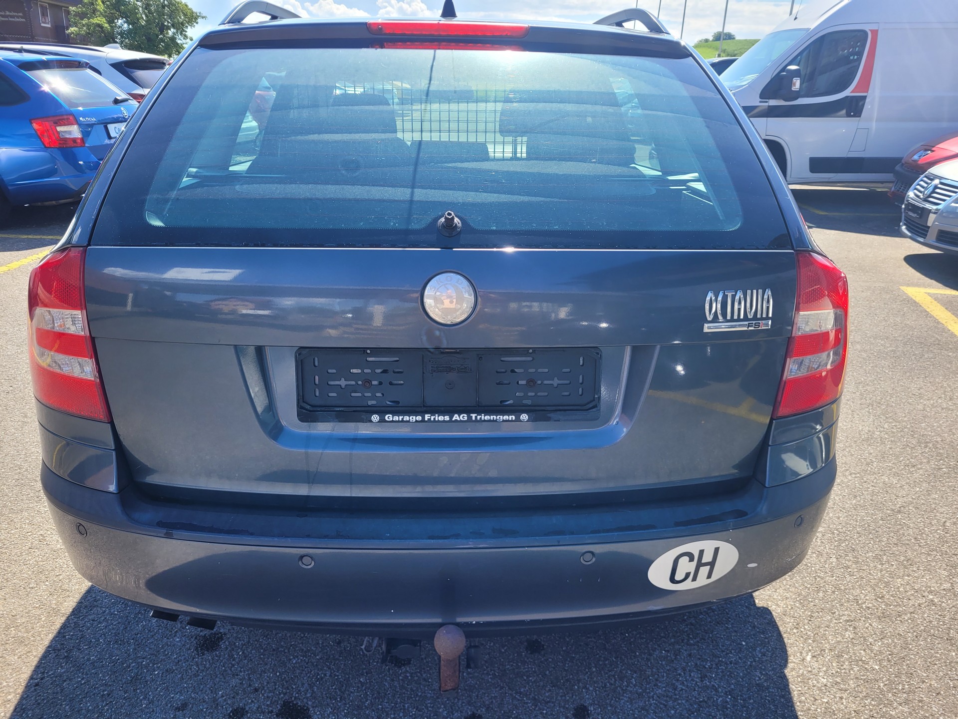 SKODA Octavia 2.0 FSI Elegance Tiptronic-image-3