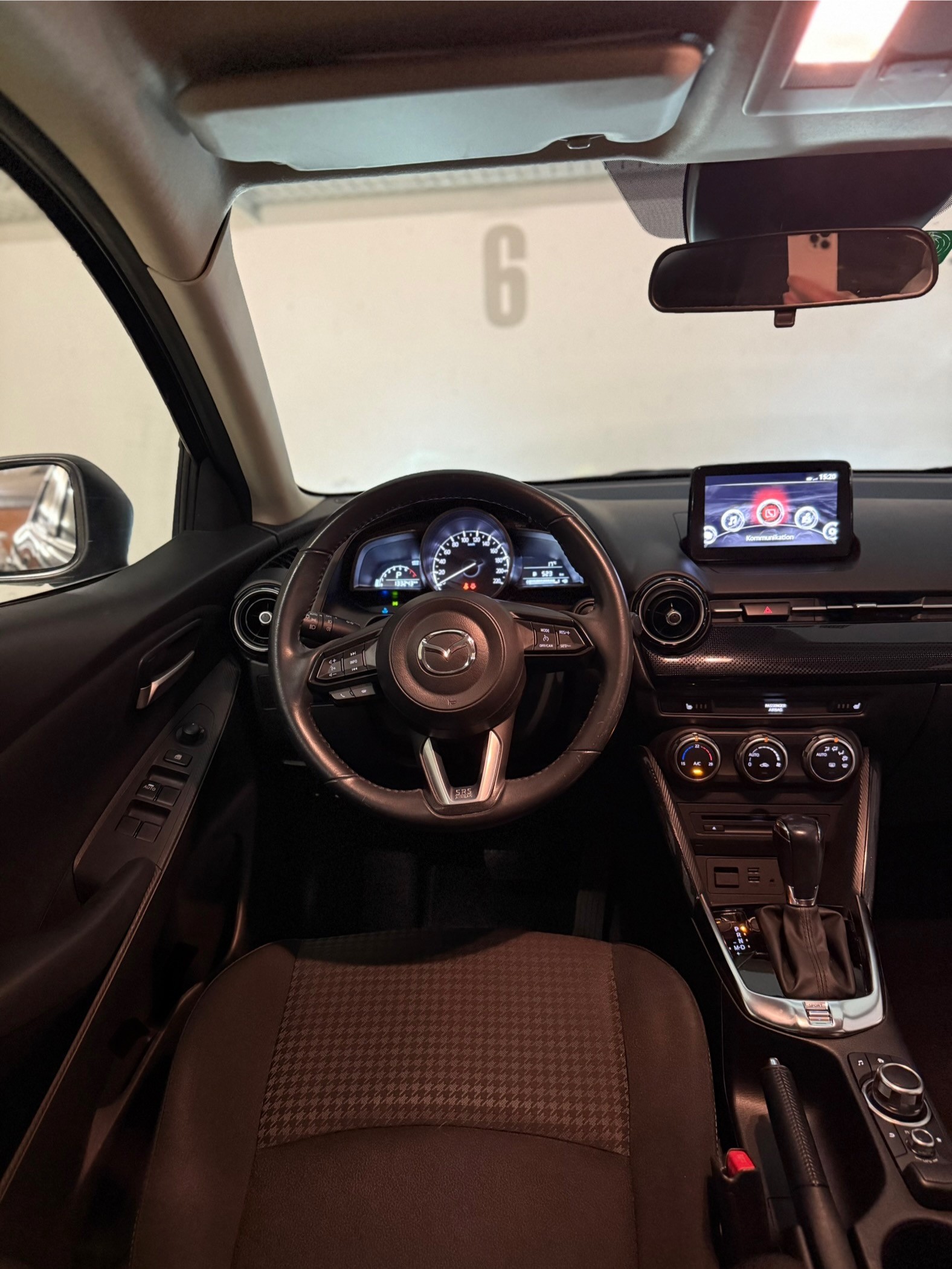 MAZDA 2 SKYACTIV-G 90 Ambition Plus Automat-image-4