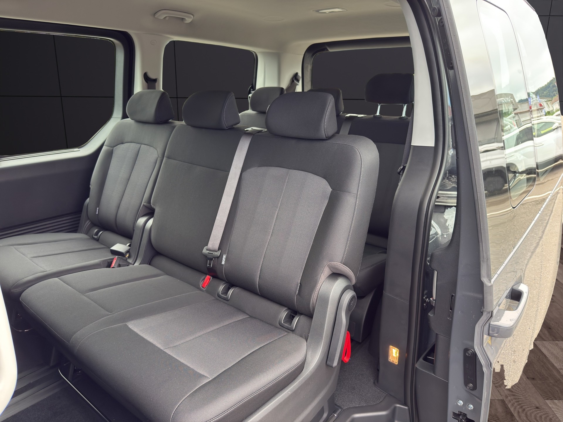 HYUNDAI Staria Wagon 1.6 T-GDi HEV Amplia A-image-15