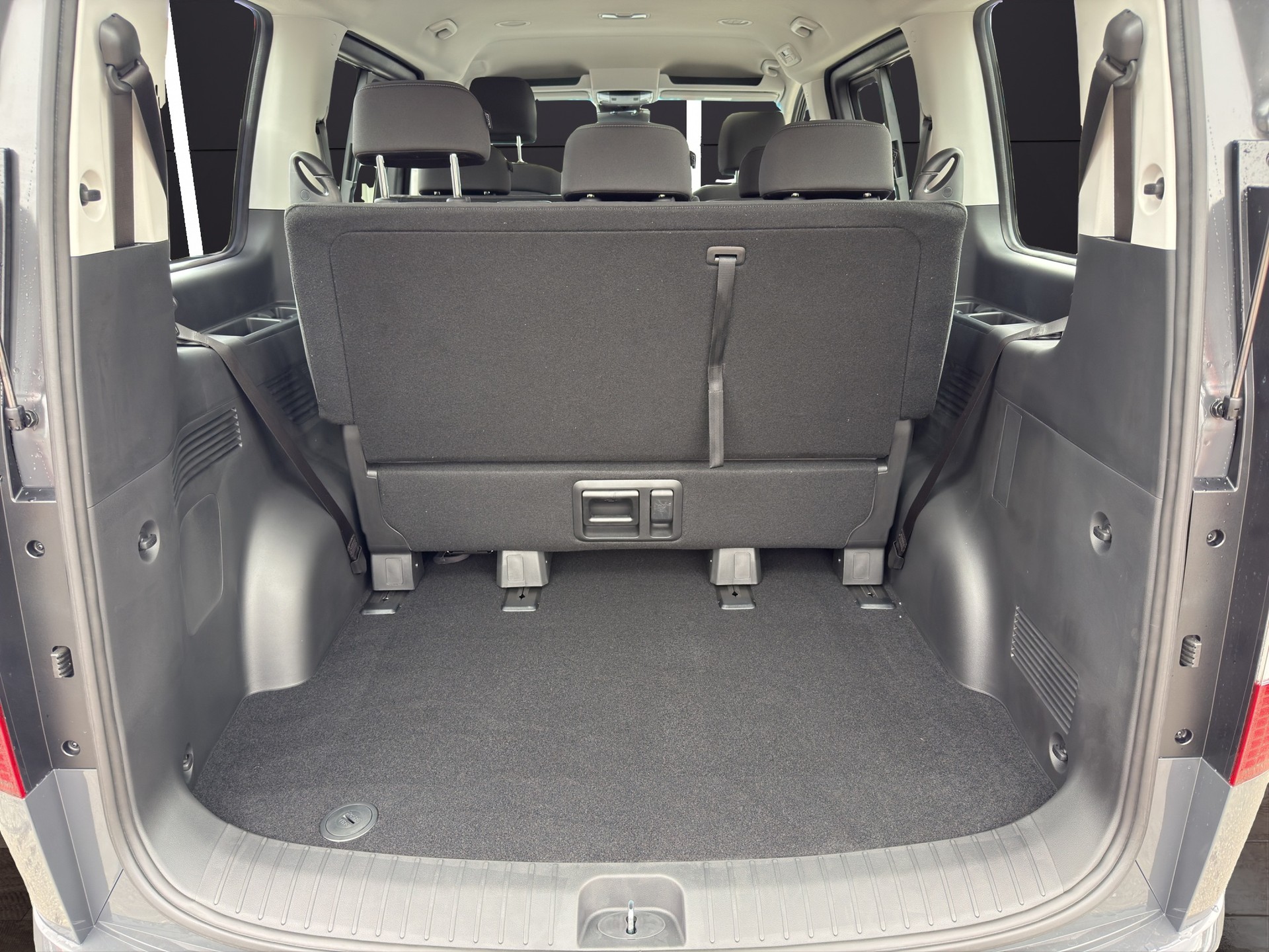 HYUNDAI Staria Wagon 1.6 T-GDi HEV Amplia A-image-16