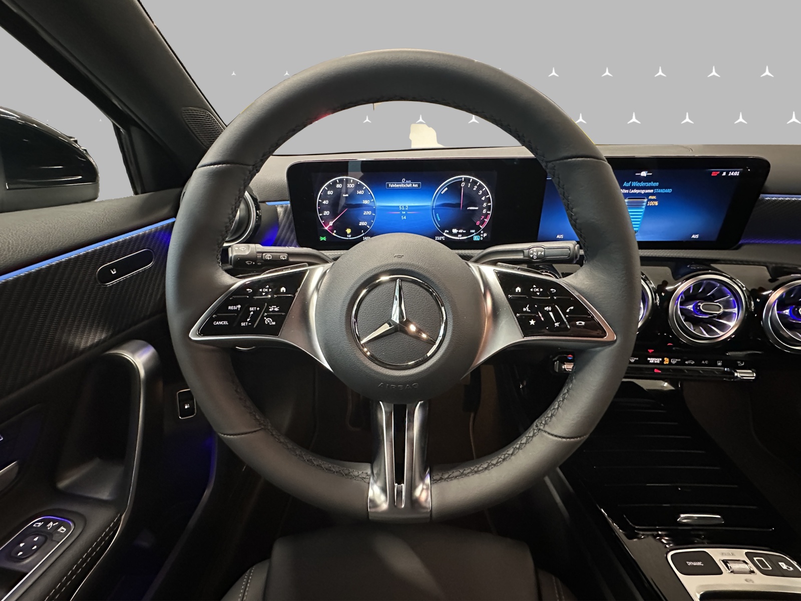 MERCEDES-BENZ A 250 e EQ Star 8G-DCT-image-11