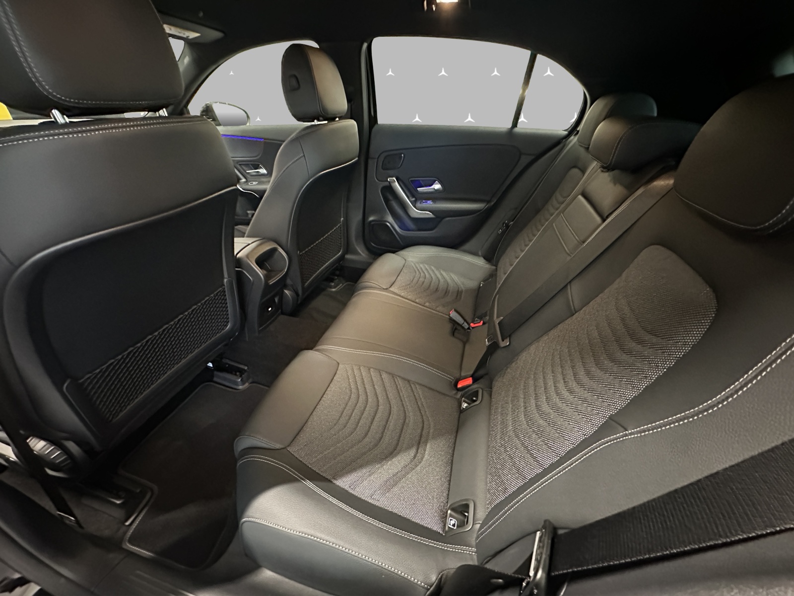 MERCEDES-BENZ A 250 e EQ Star 8G-DCT-image-9