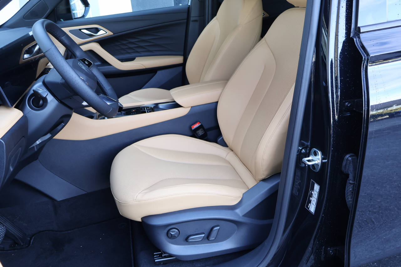 MG HS 1.5 Hybrid Luxury-image-10