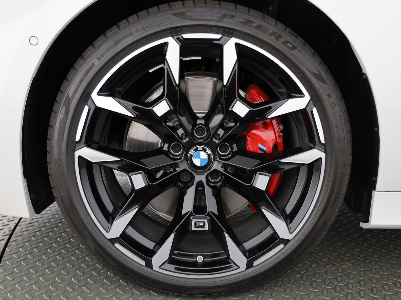 BMW 320 xDrive 48V d Steptronic M Sport Pro-image-17