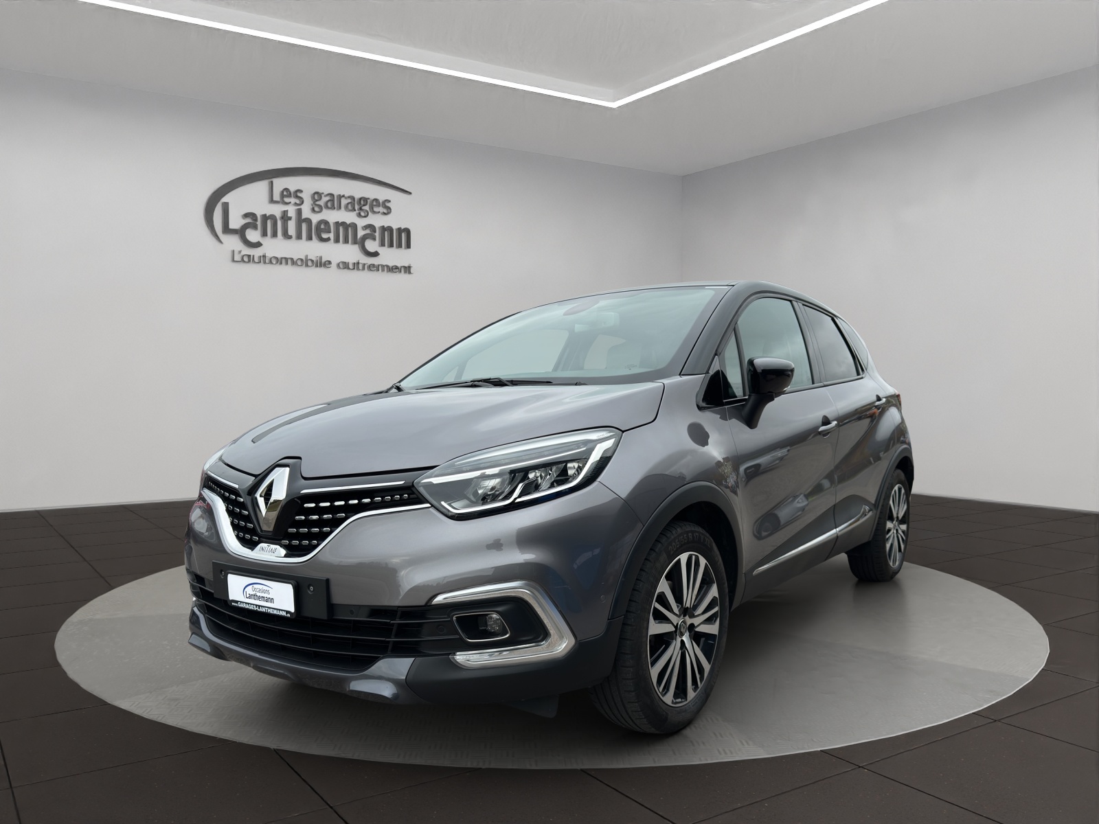 RENAULT Captur 1.3 T 16V Initiale Paris EDC-image-0