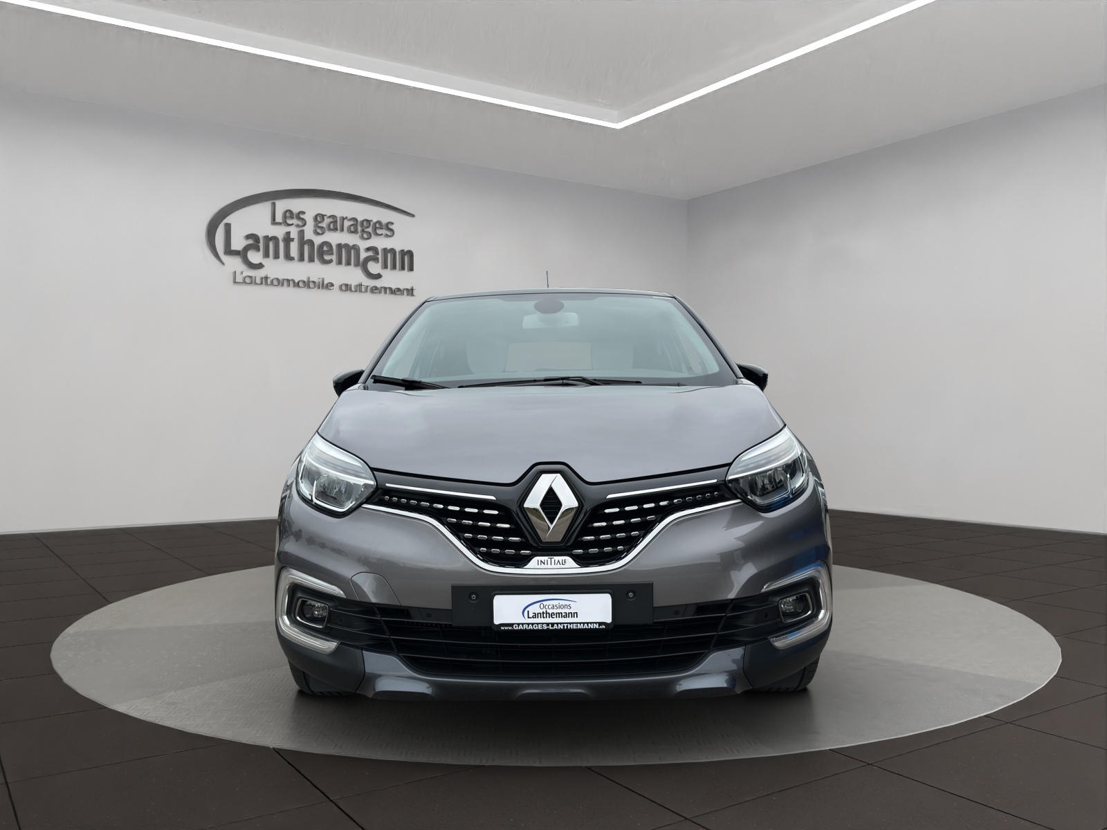RENAULT Captur 1.3 T 16V Initiale Paris EDC-image-6