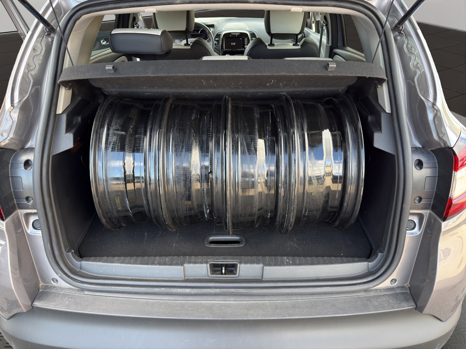 RENAULT Captur 1.3 T 16V Initiale Paris EDC-image-16