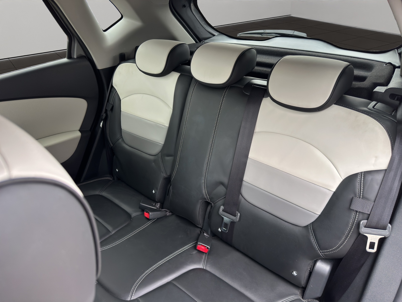 RENAULT Captur 1.3 T 16V Initiale Paris EDC-image-14