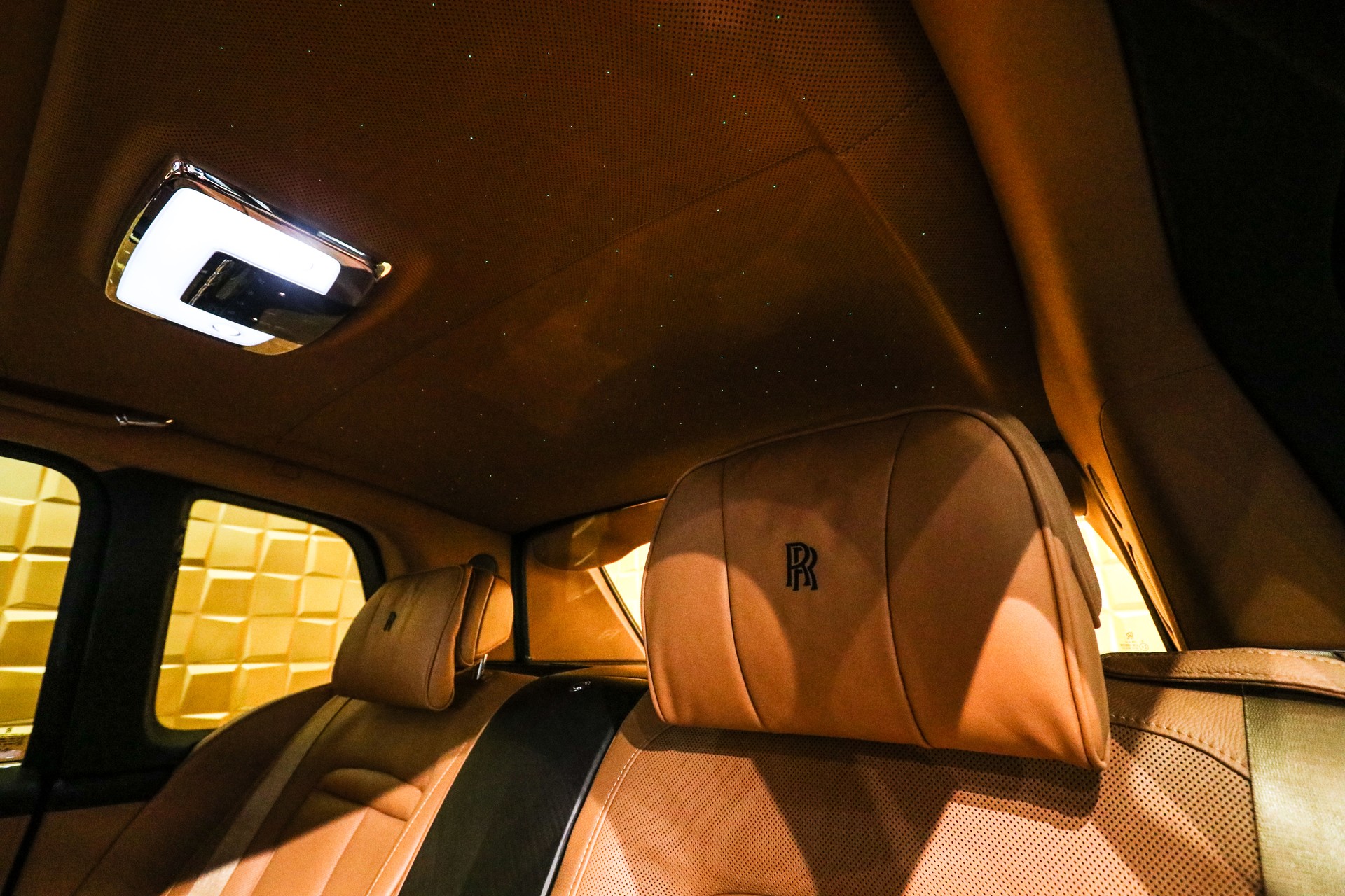 ROLLS-ROYCE Cullinan 6.7 V12-image-22