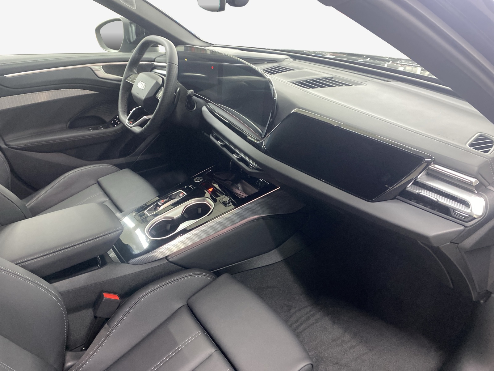 AUDI A6 Avant TDI quattro 150 kW S tronic-image-13
