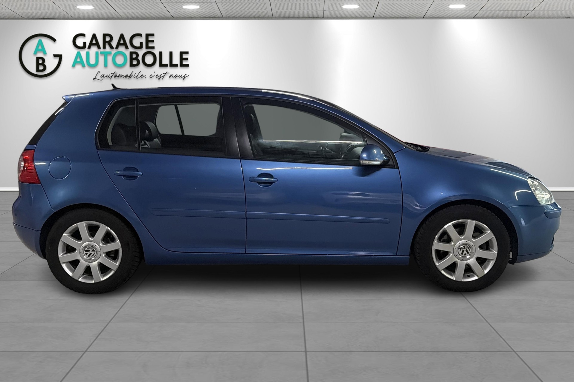 VW Golf 2.0 TDI Sportline-image-2