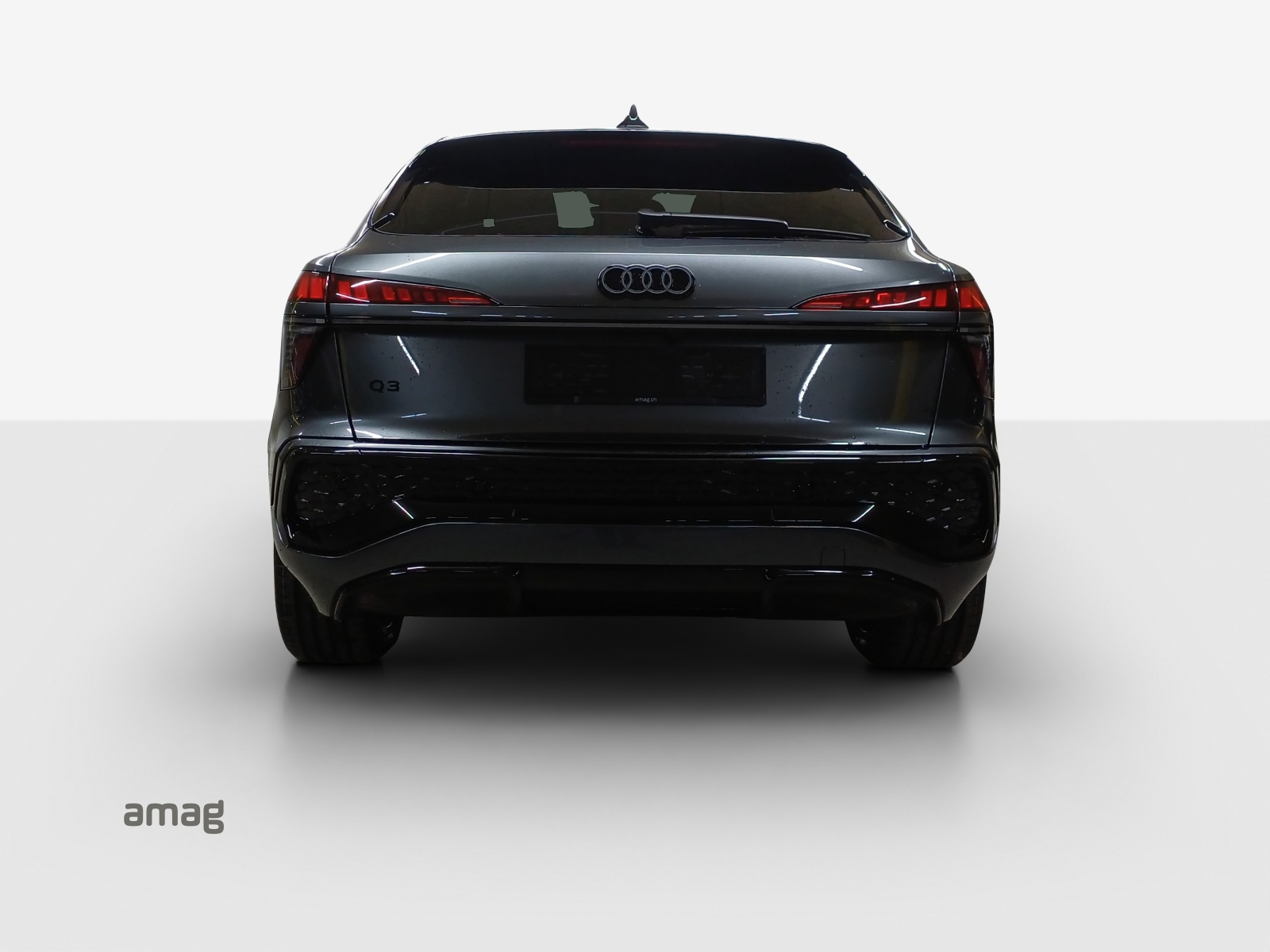 AUDI Q3 Sportback 110 kW TFSI S tronic-image-3