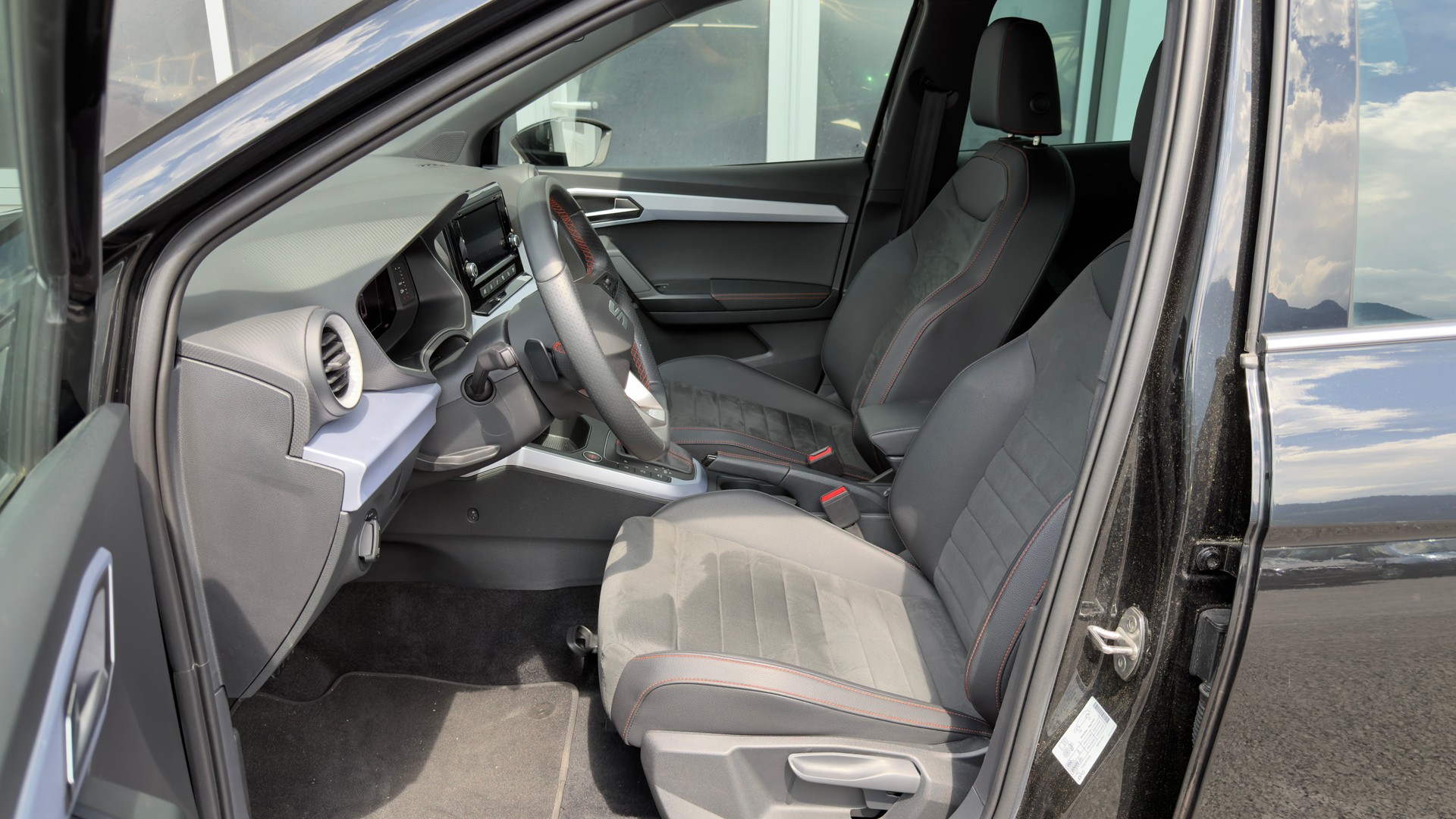 SEAT Arona 1.5 TSI Move FR DSG-image-12