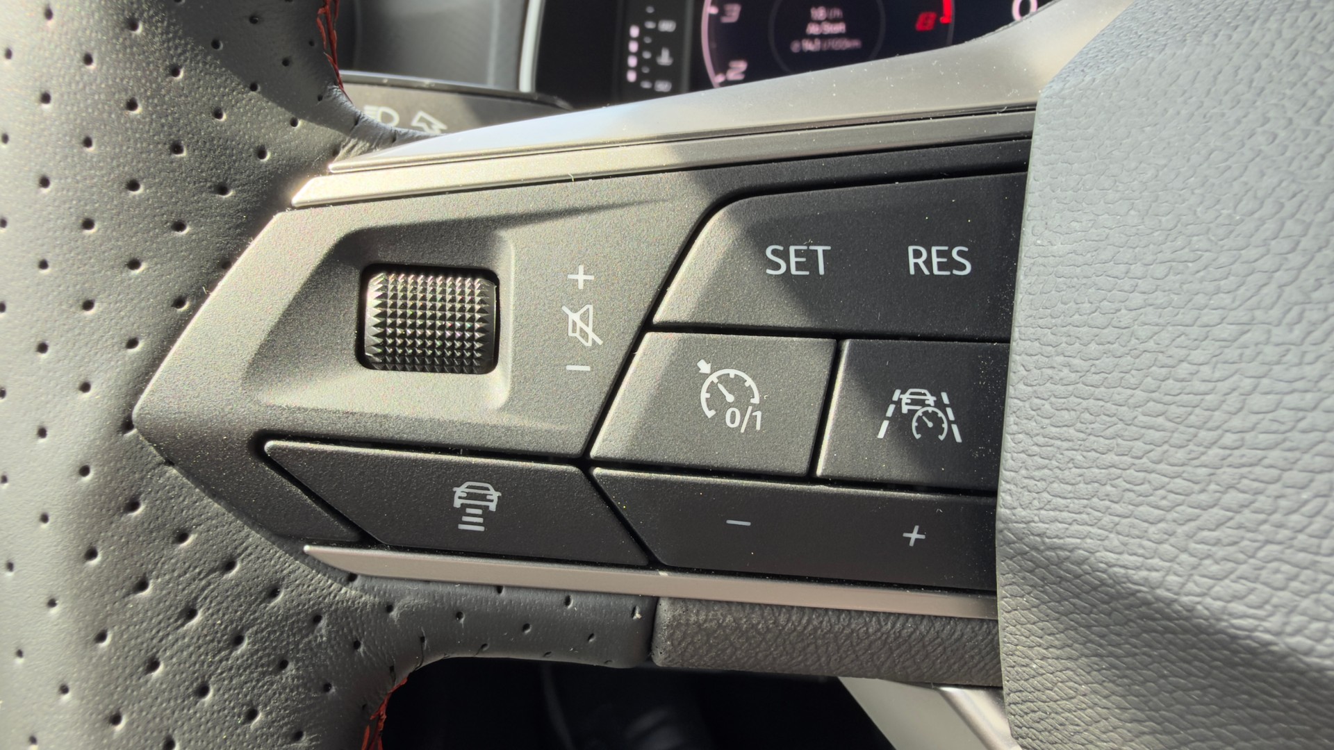 SEAT Arona 1.5 TSI Move FR DSG-image-6