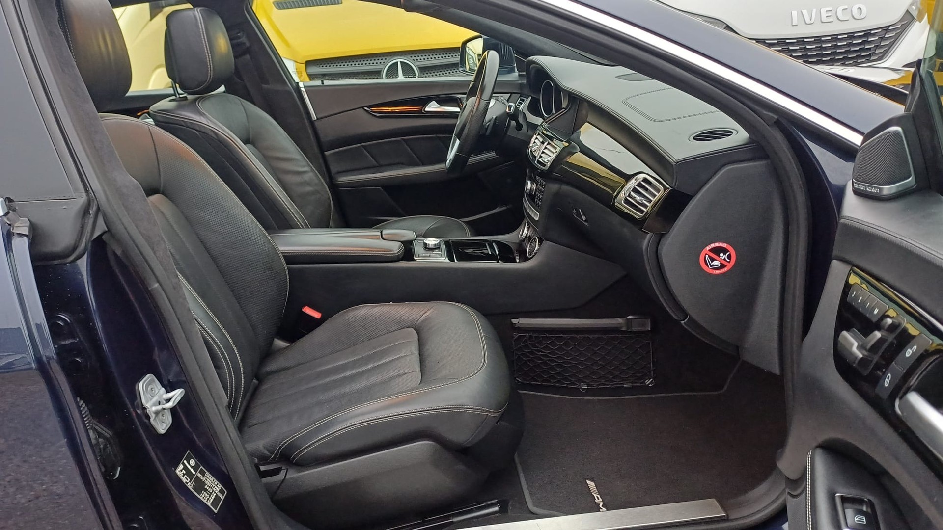 MERCEDES-BENZ CLS 500 4Matic 7G-Tronic-image-9