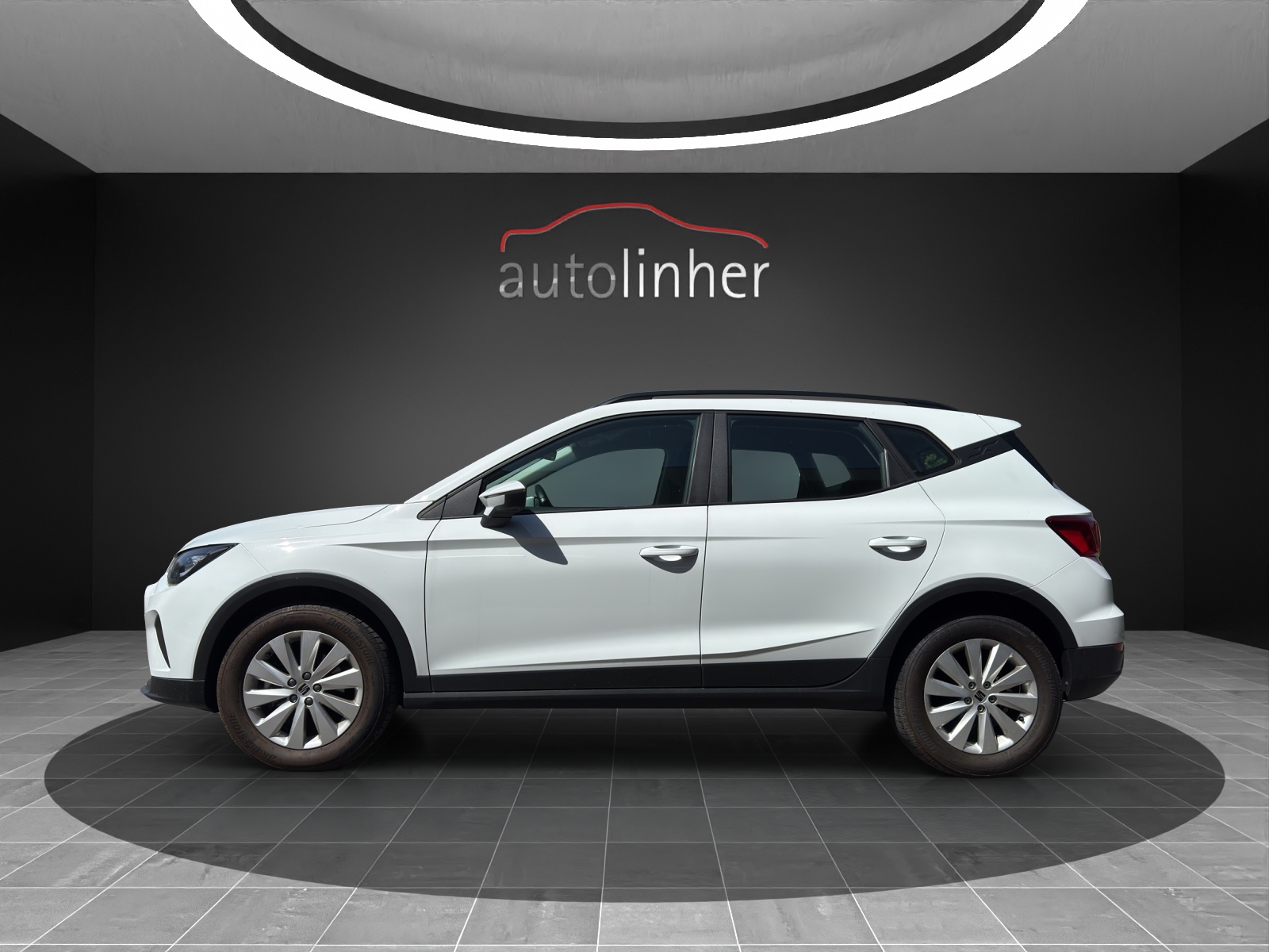 SEAT Arona 1.0 TSI Eco Style DSG-image-1