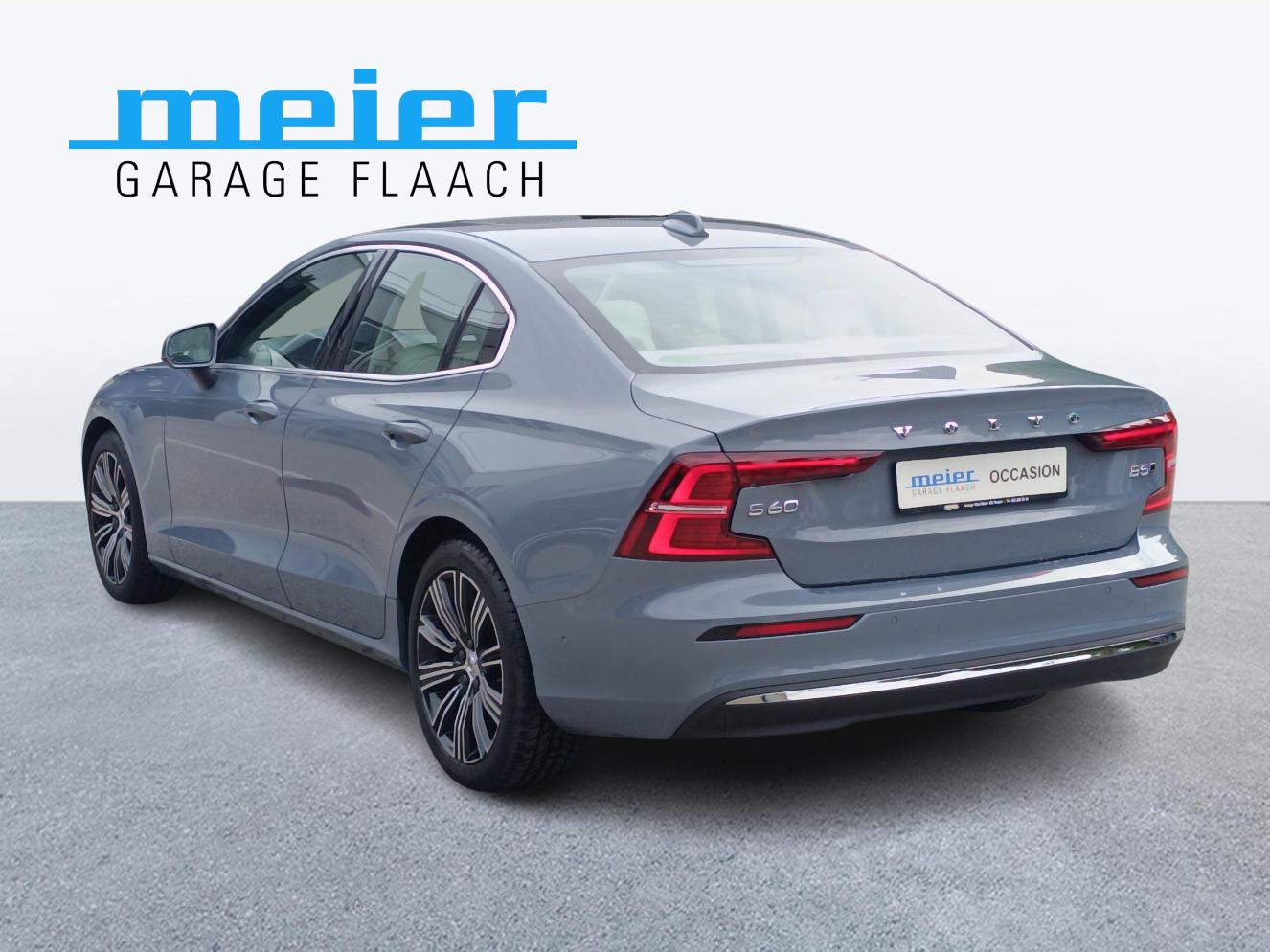 VOLVO S60 2.0 B5 MH Ultimate Bright AWD-showroom-element-2