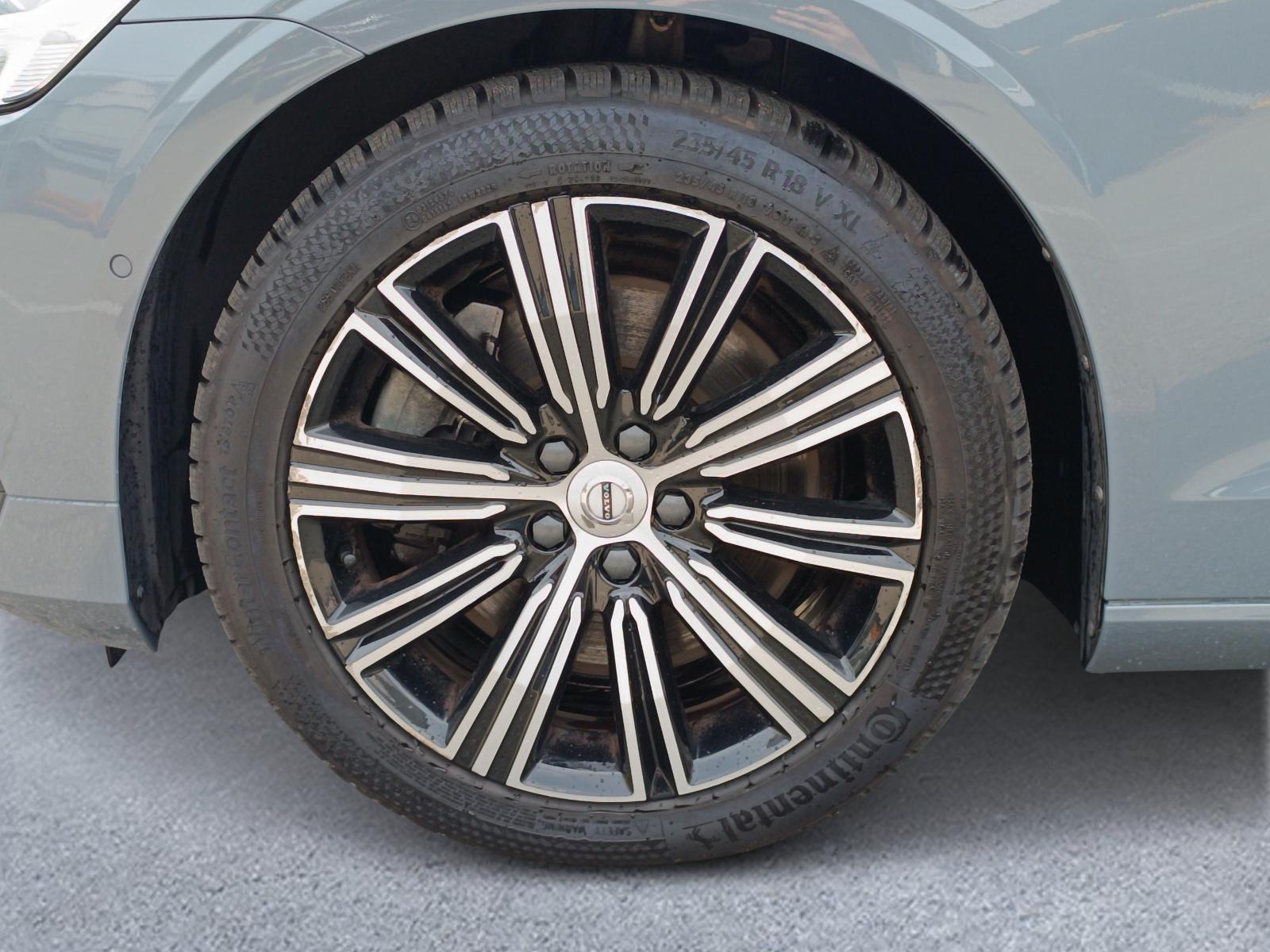 VOLVO S60 2.0 B5 MH Ultimate Bright AWD-image-8