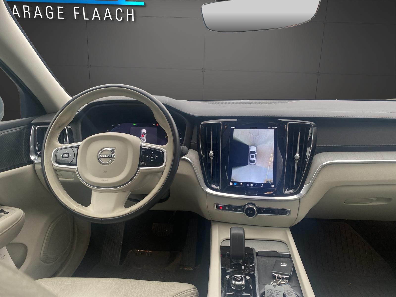 VOLVO S60 2.0 B5 MH Ultimate Bright AWD-image-11
