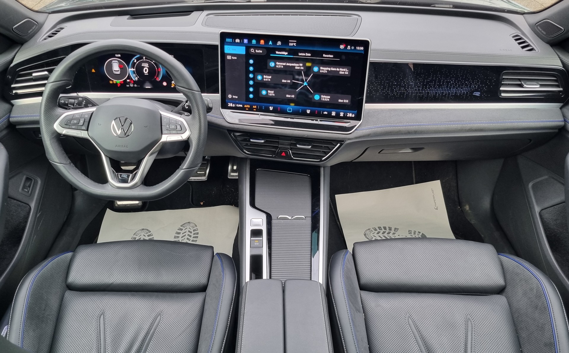 VW Passat New Model 2.0 TDI 2x R-Line 4 Motion DSG-image-13