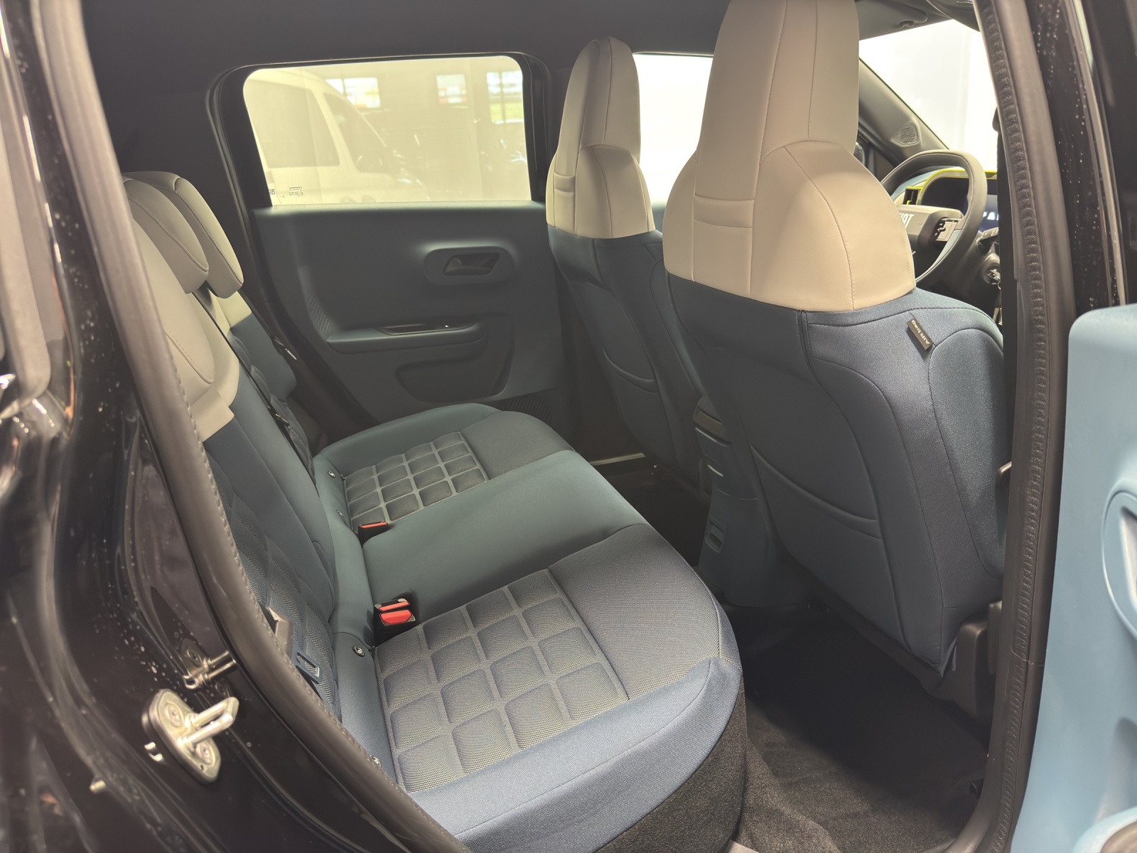 FIAT Grande Panda 1.2 Hybrid La Prima-image-9