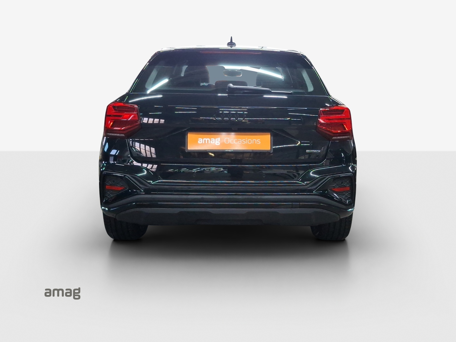 AUDI Q2 40 TFSI S line Attraction quattro S-tronic-image-3