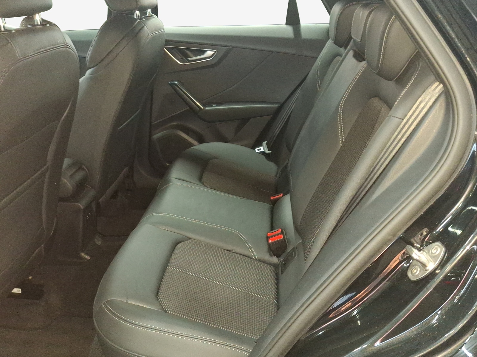 AUDI Q2 40 TFSI S line Attraction quattro S-tronic-image-11
