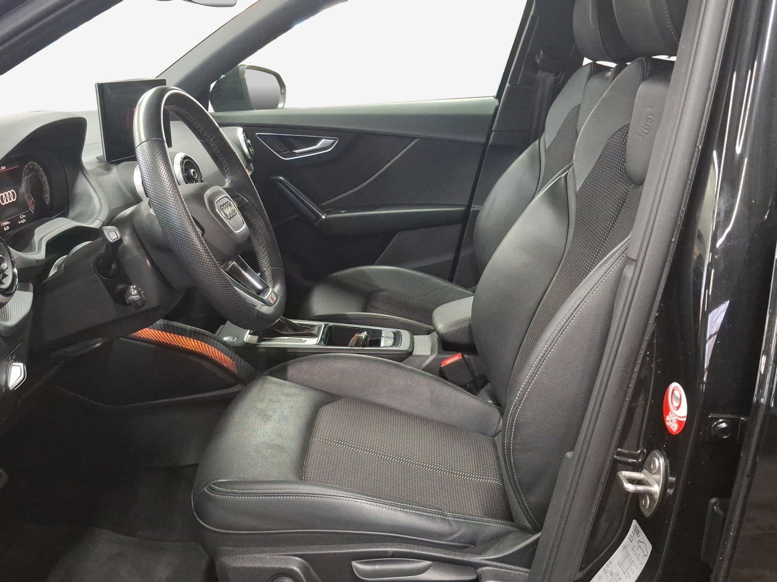 AUDI Q2 40 TFSI S line Attraction quattro S-tronic-image-7