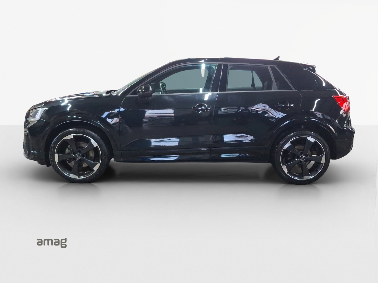 AUDI Q2 40 TFSI S line Attraction quattro S-tronic-image-1