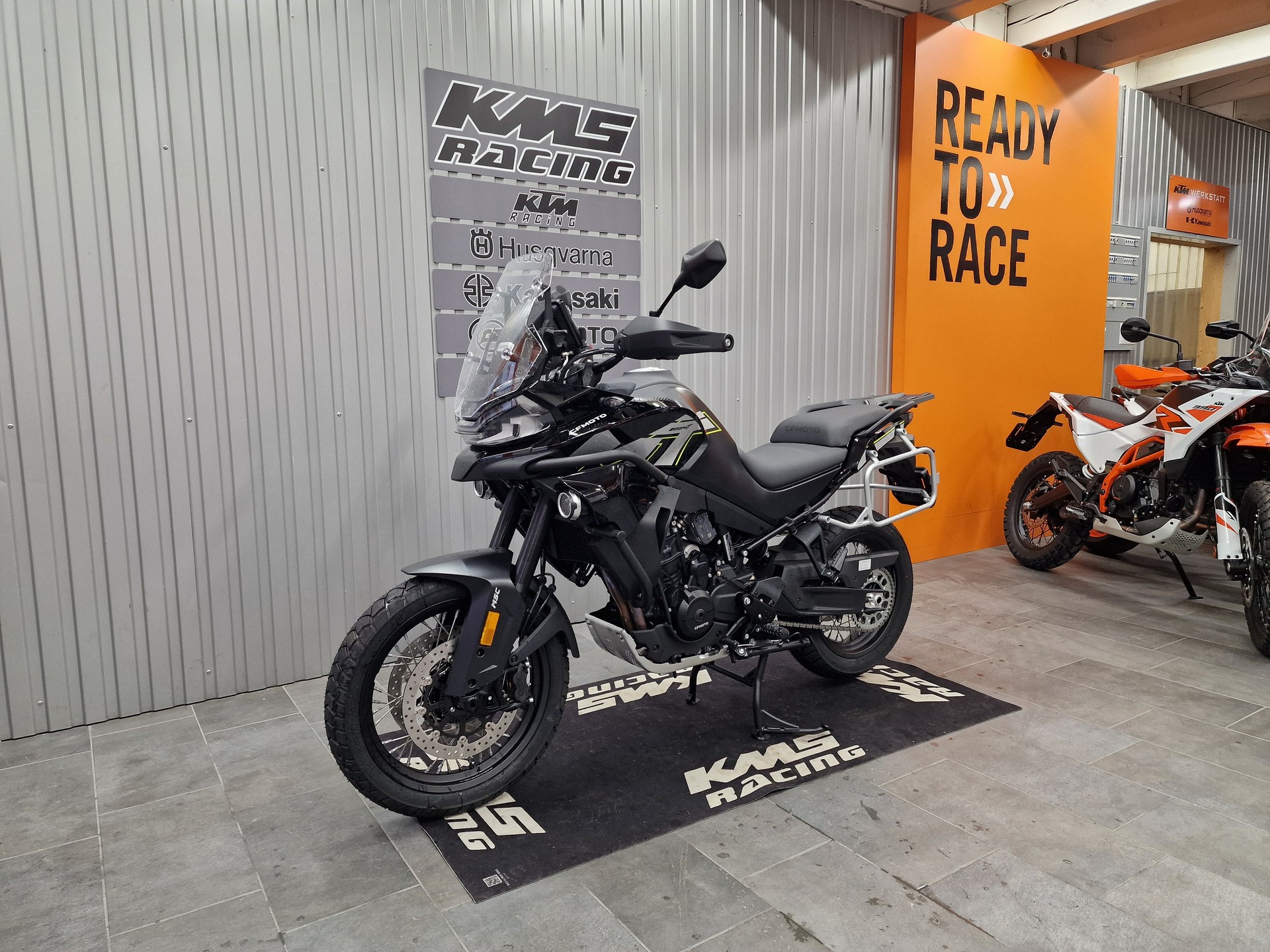 CF MOTO 800 MT Explorer-showroom-element-2