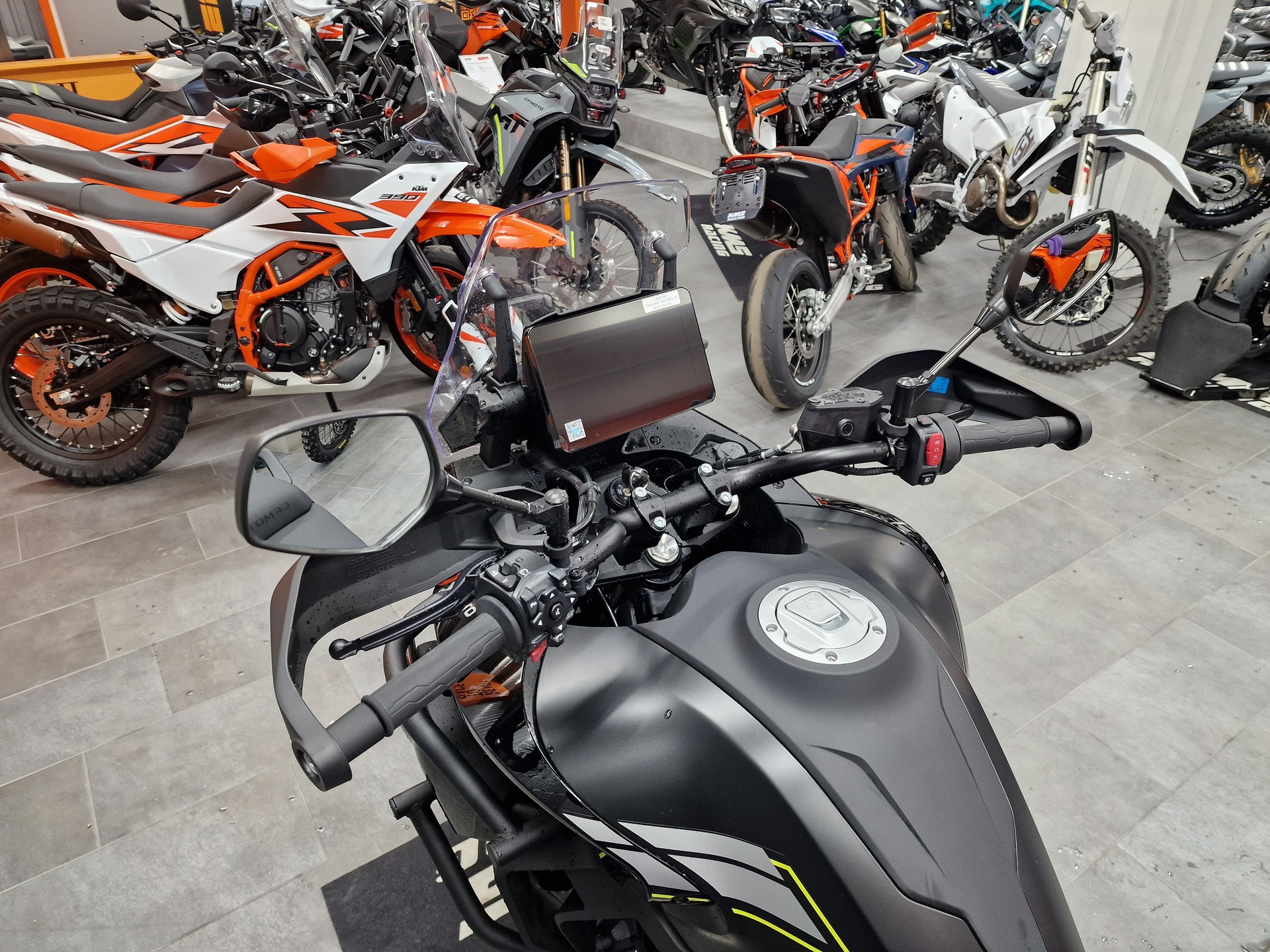 CF MOTO 800 MT Explorer-image-7