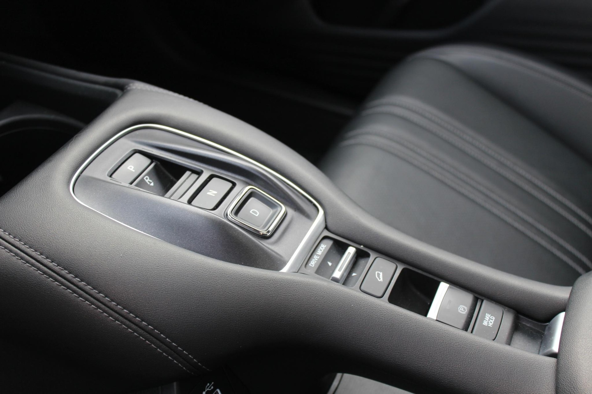 HONDA ZR-V 2.0 i-MMD Advance-image-8