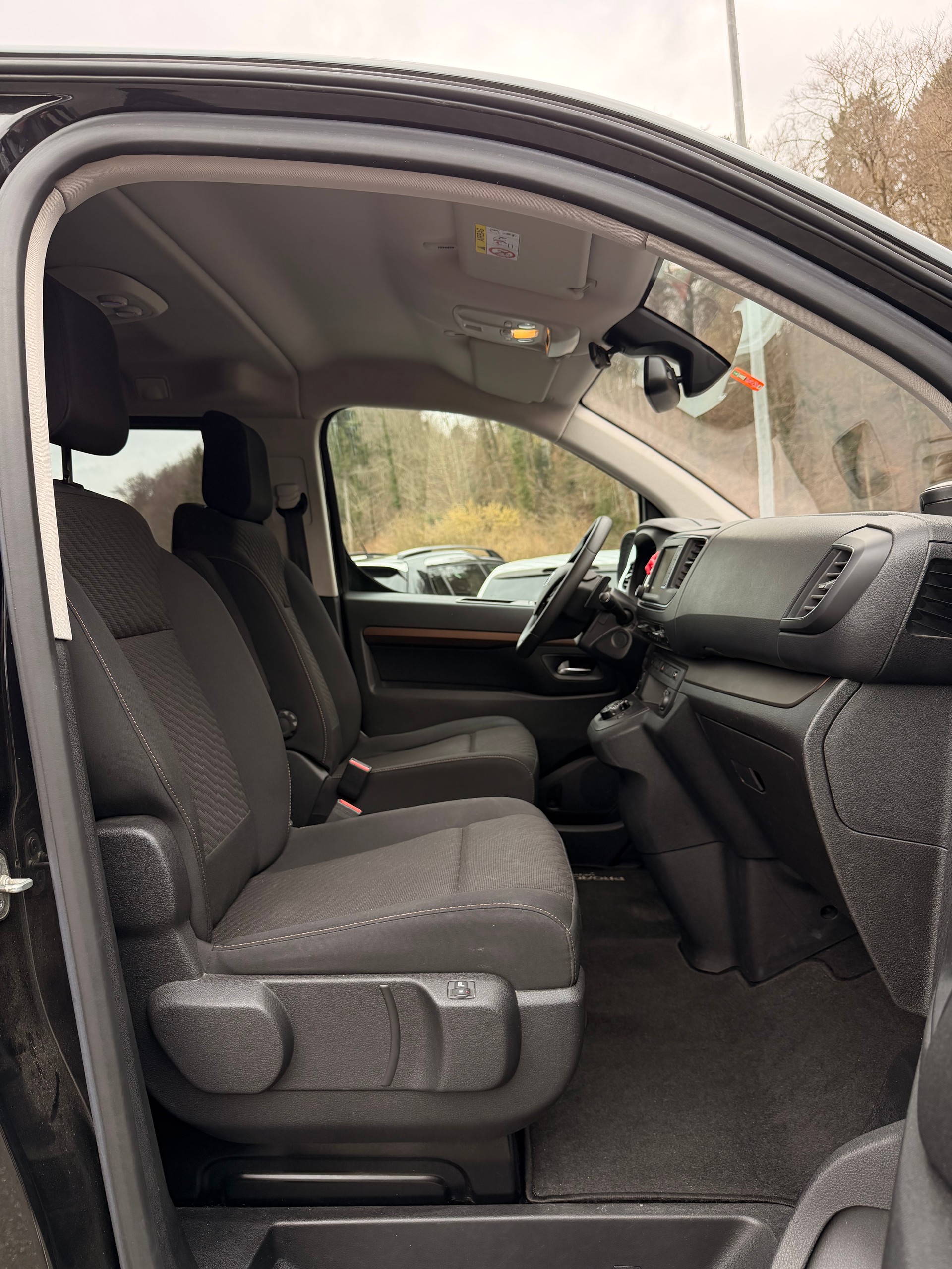 TOYOTA Proace Verso 2.0 D-4D Family L1 Automatic-image-11