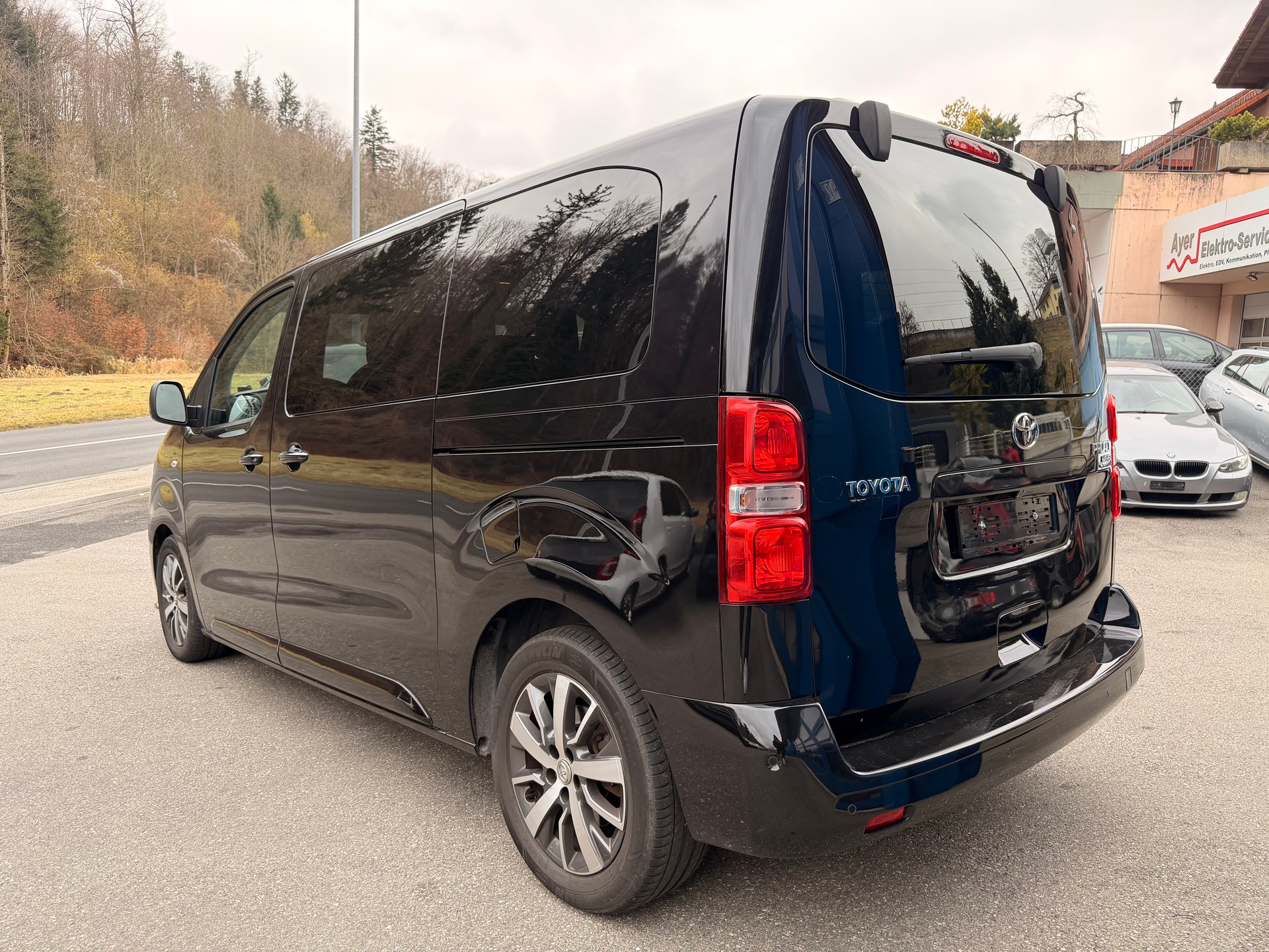 TOYOTA Proace Verso 2.0 D-4D Family L1 Automatic-image-4