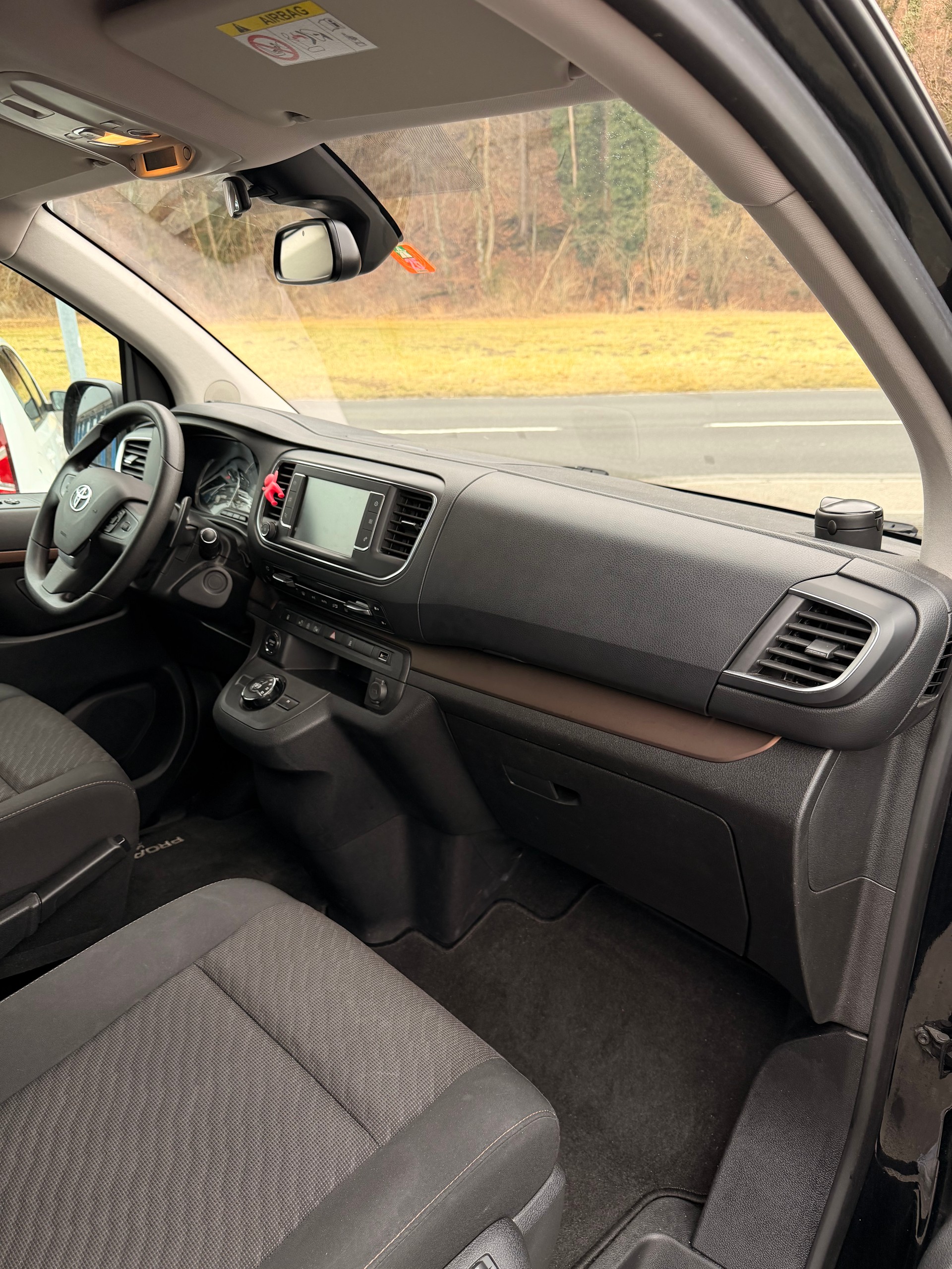 TOYOTA Proace Verso 2.0 D-4D Family L1 Automatic-image-10