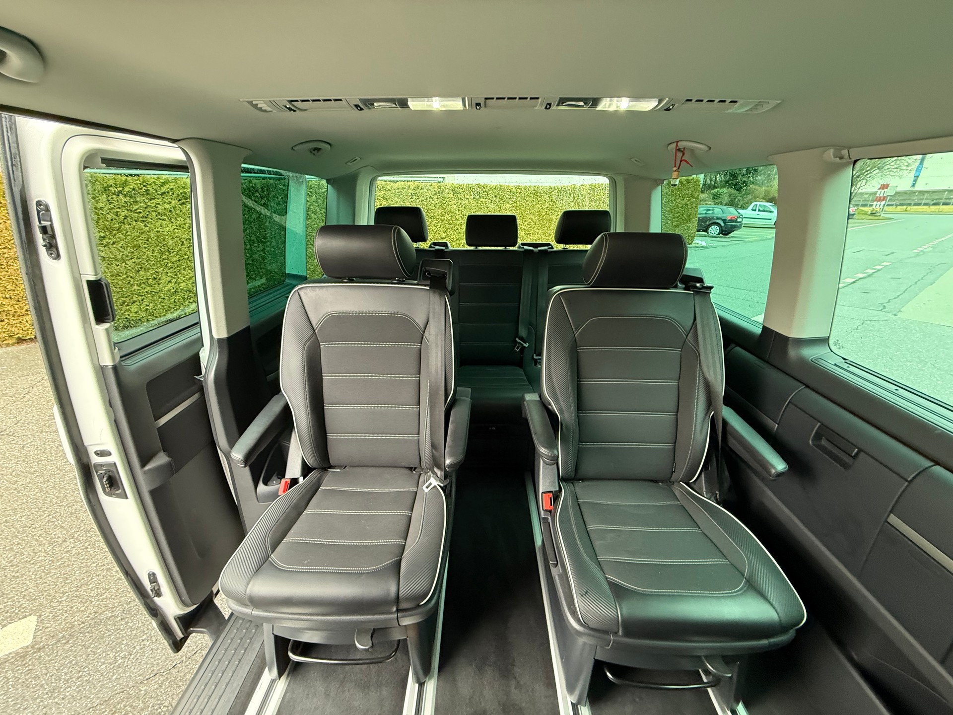 VW T6 Multivan 2.0 Bi-TDI Comfortline 4Motion DSG-image-9