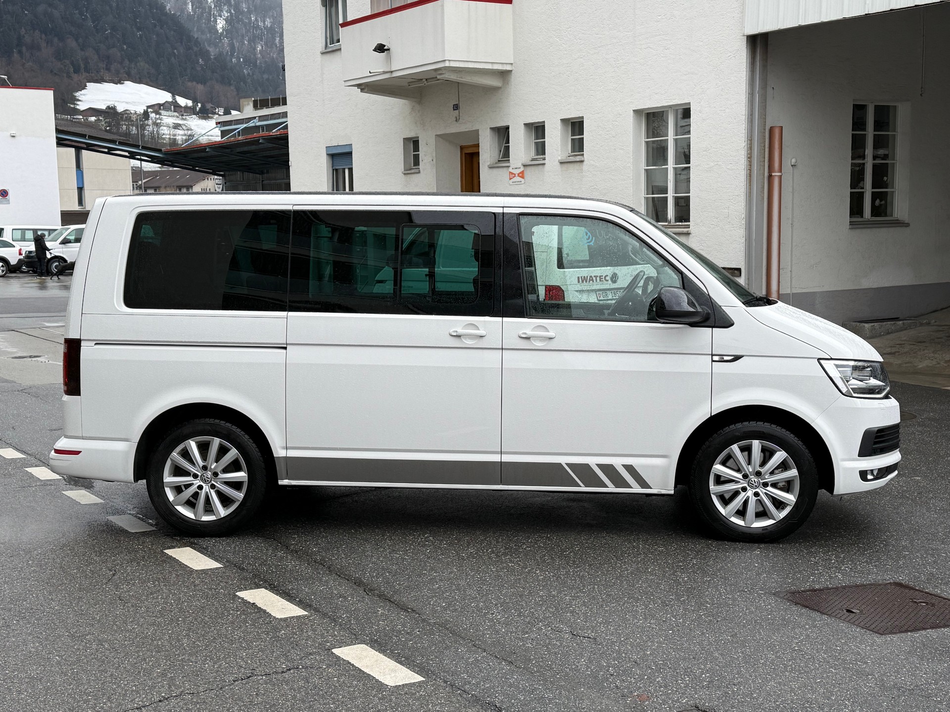 VW T6 Multivan 2.0 Bi-TDI Comfortline 4Motion DSG-image-3