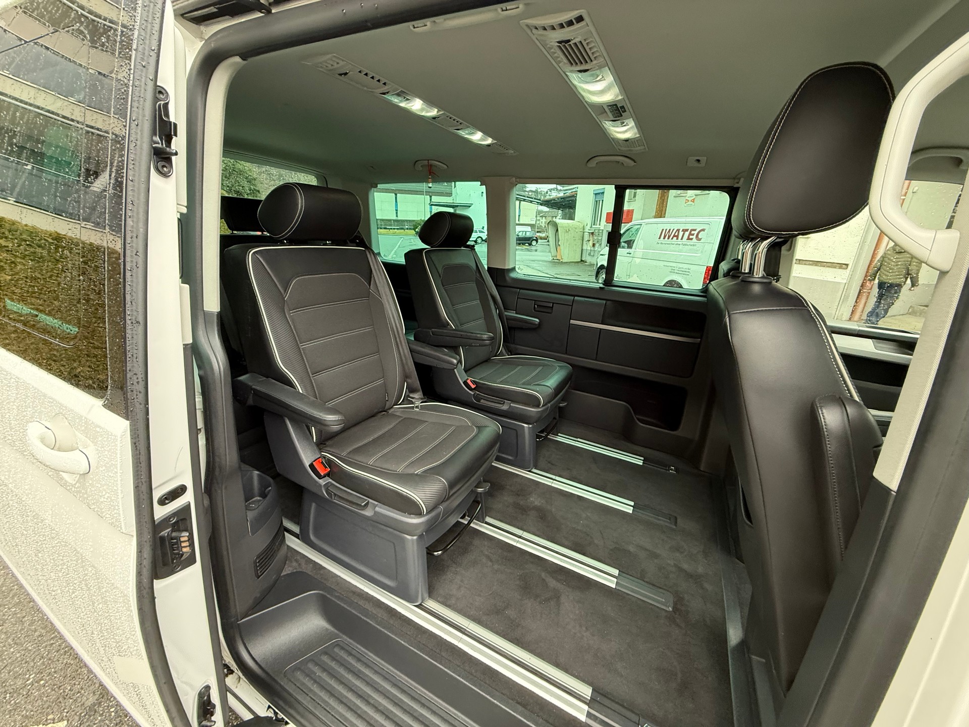 VW T6 Multivan 2.0 Bi-TDI Comfortline 4Motion DSG-image-10