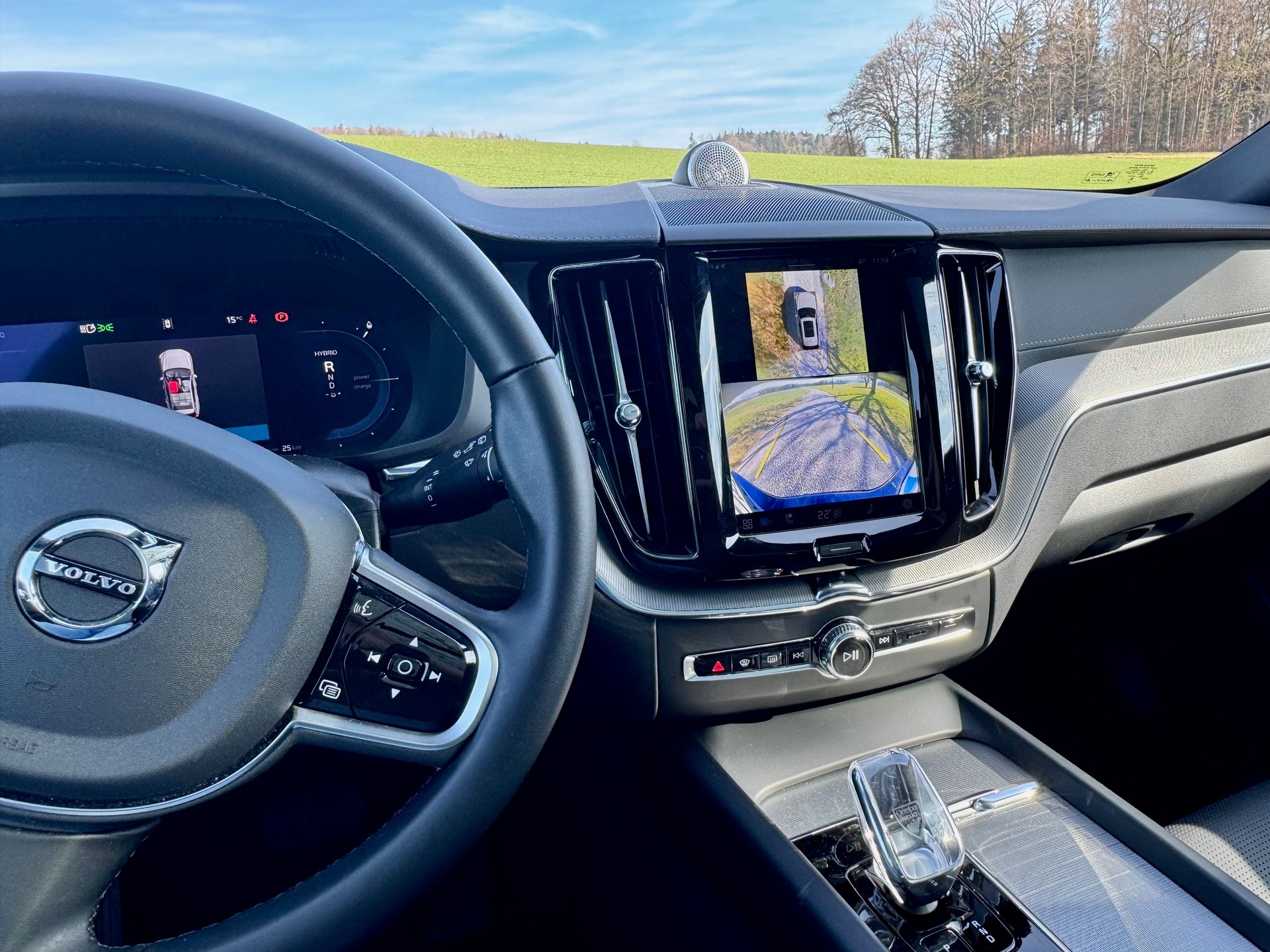 VOLVO XC60 T8 eAWD PluginHybrid Black Edition Geartronic-image-5