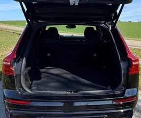 VOLVO XC60 T8 eAWD PluginHybrid Black Edition Geartronic-image-6