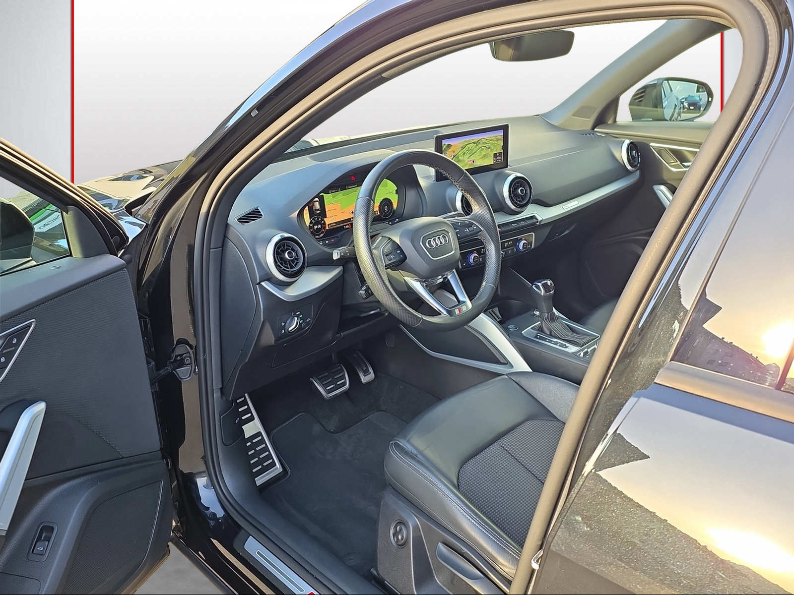 AUDI Q2 35 TFSI S line S-tronic-image-5