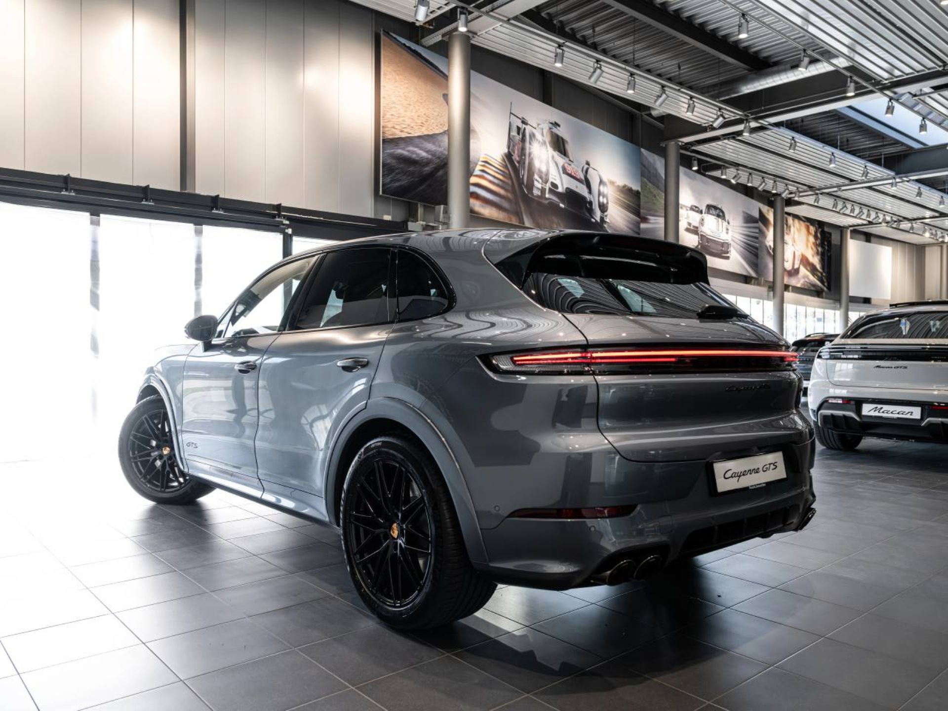 PORSCHE Cayenne GTS-image-7