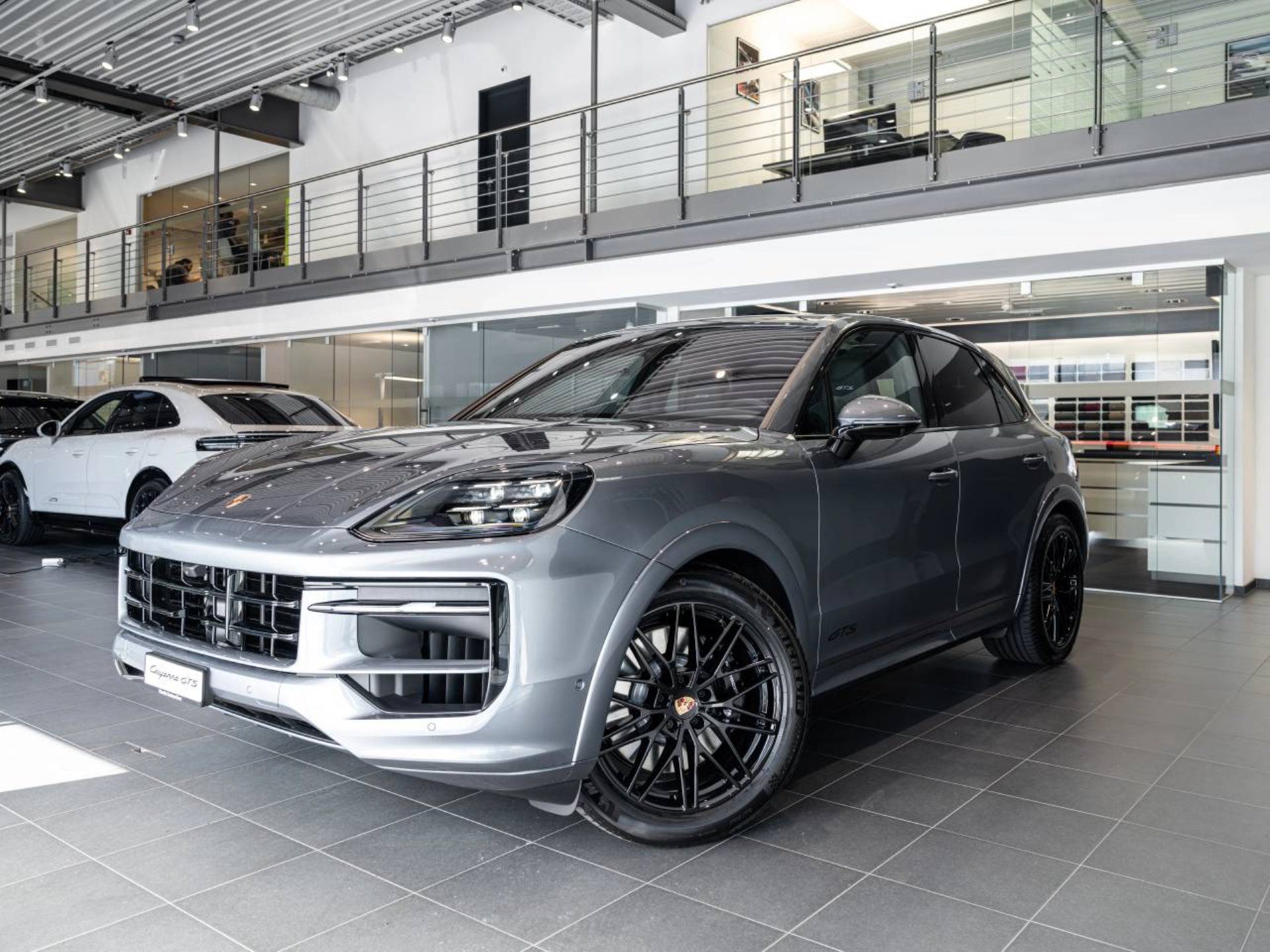 PORSCHE Cayenne GTS-image-9