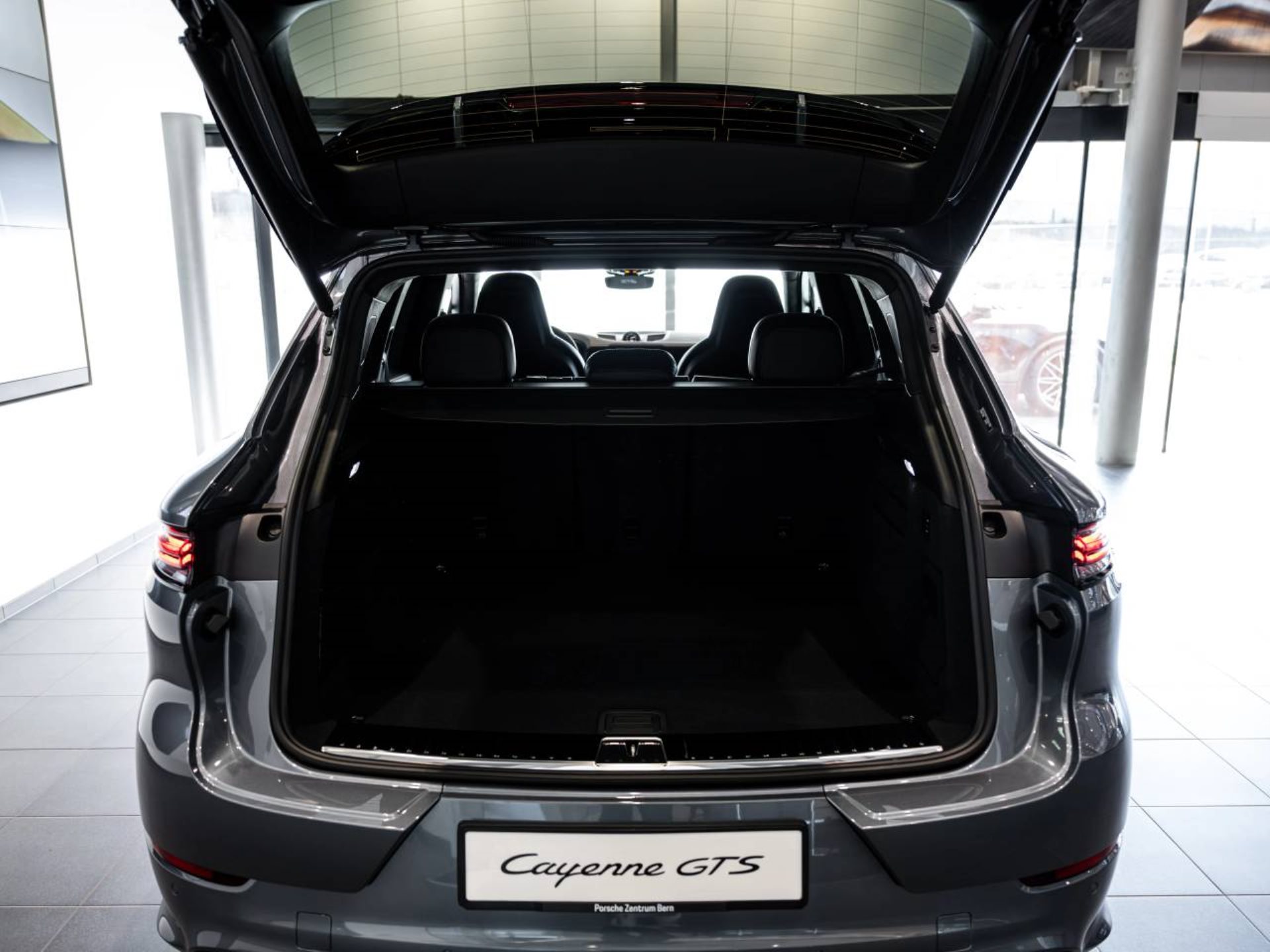 PORSCHE Cayenne GTS-image-6