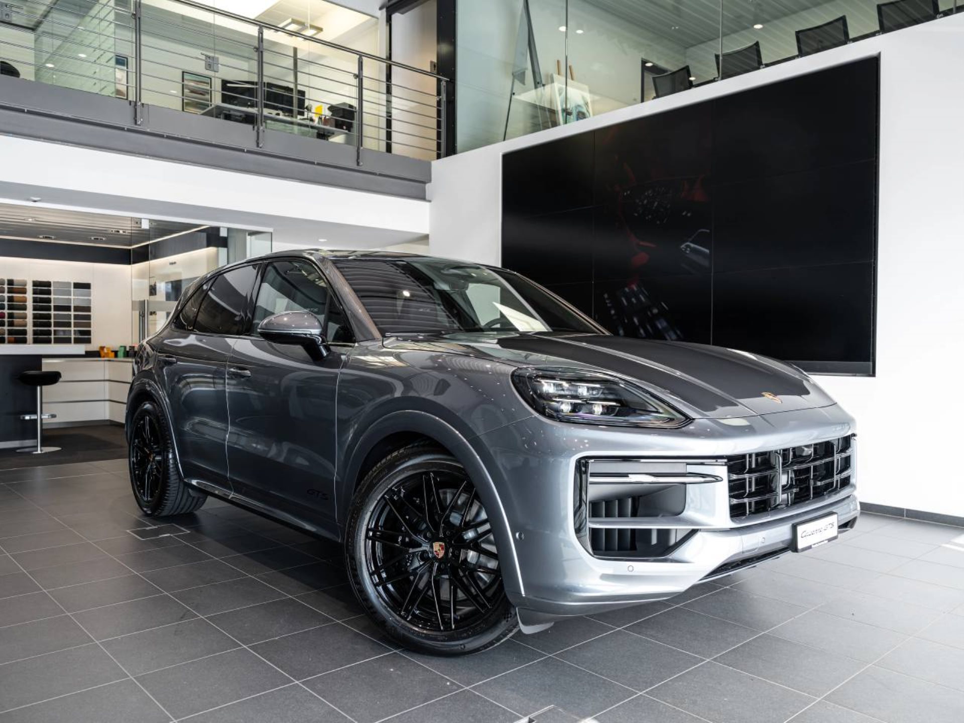 PORSCHE Cayenne GTS-image-0