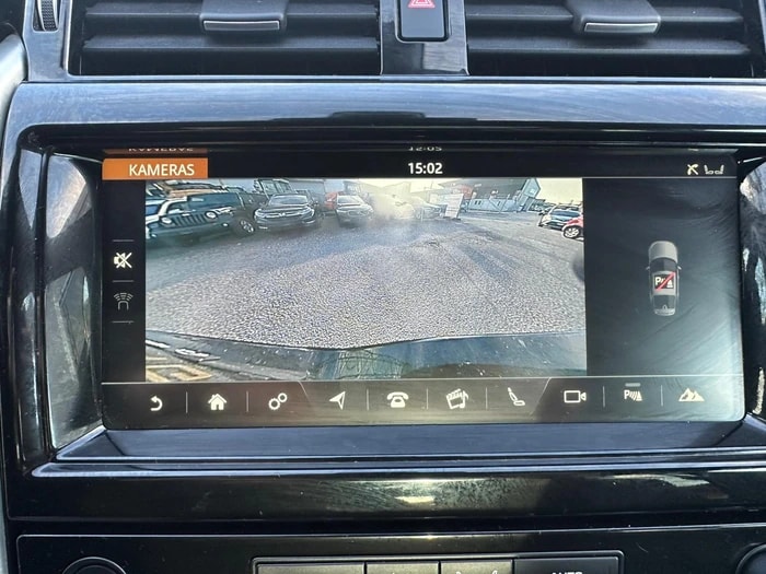LAND ROVER Discovery 3.0 Si6 HSE Automatic-image-11