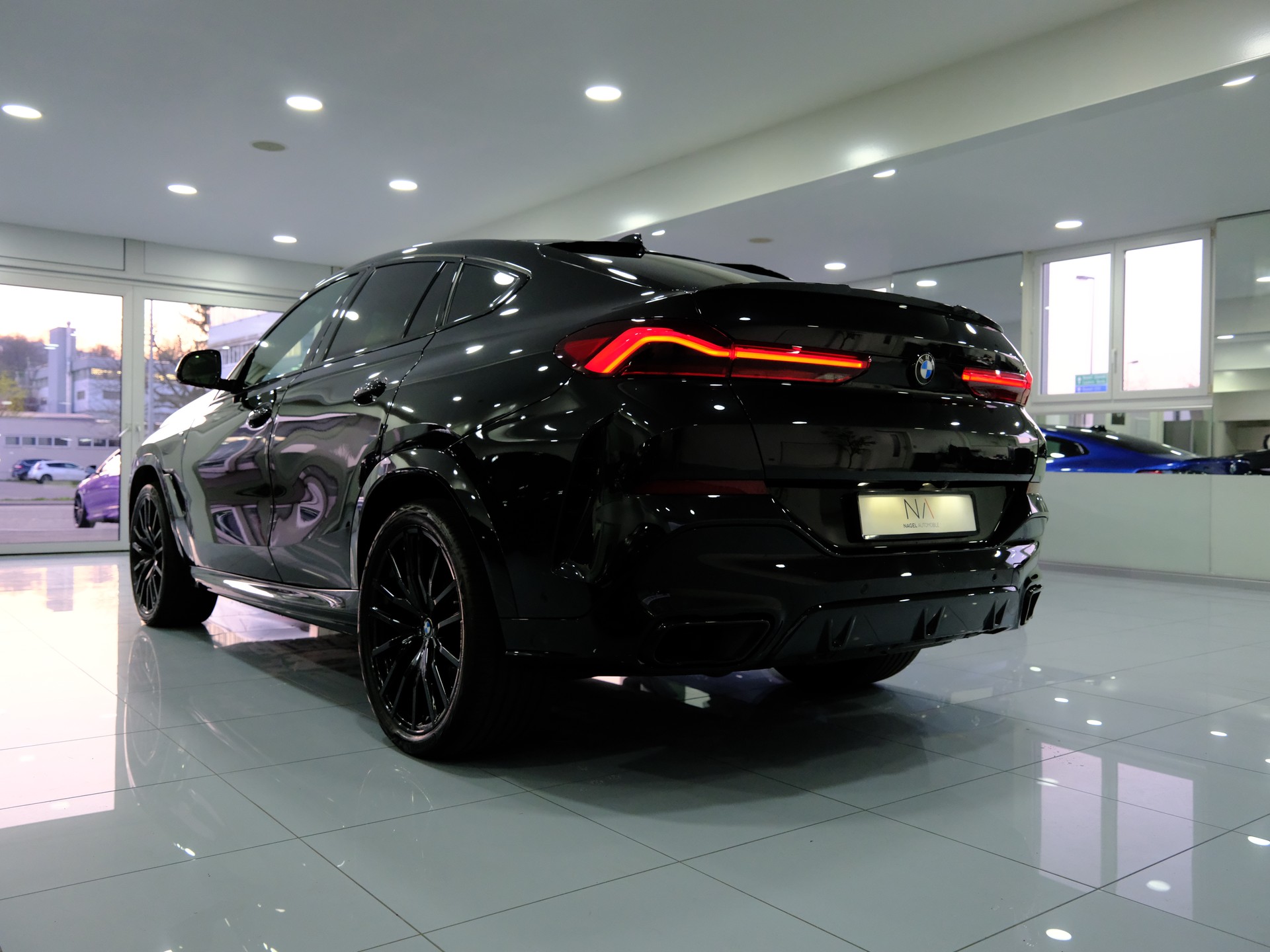BMW X6 xDrive 48V 40d Steptronic M Sport-image-4