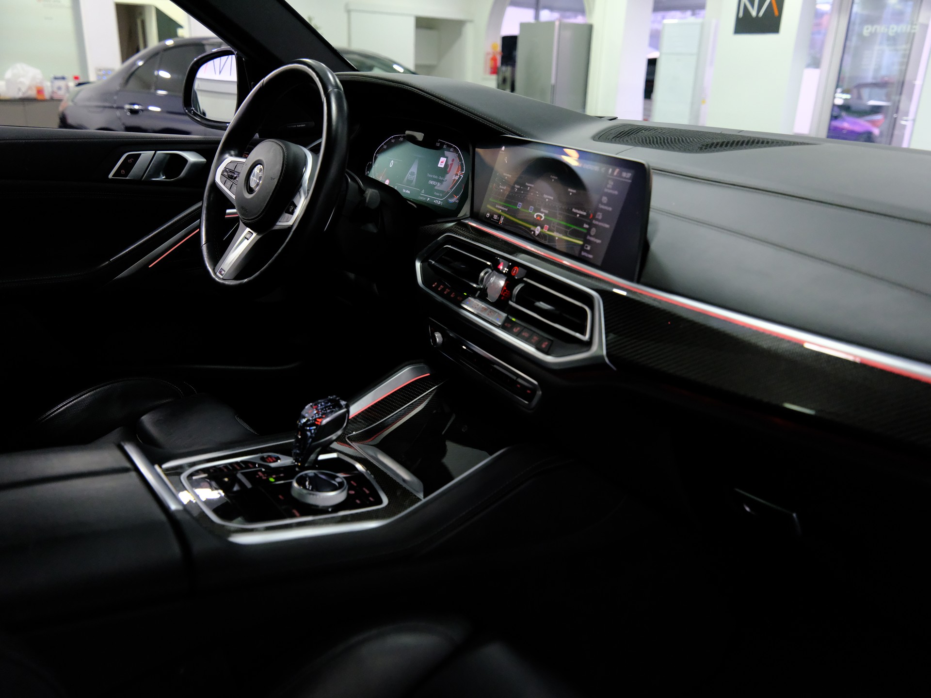 BMW X6 xDrive 48V 40d Steptronic M Sport-image-14