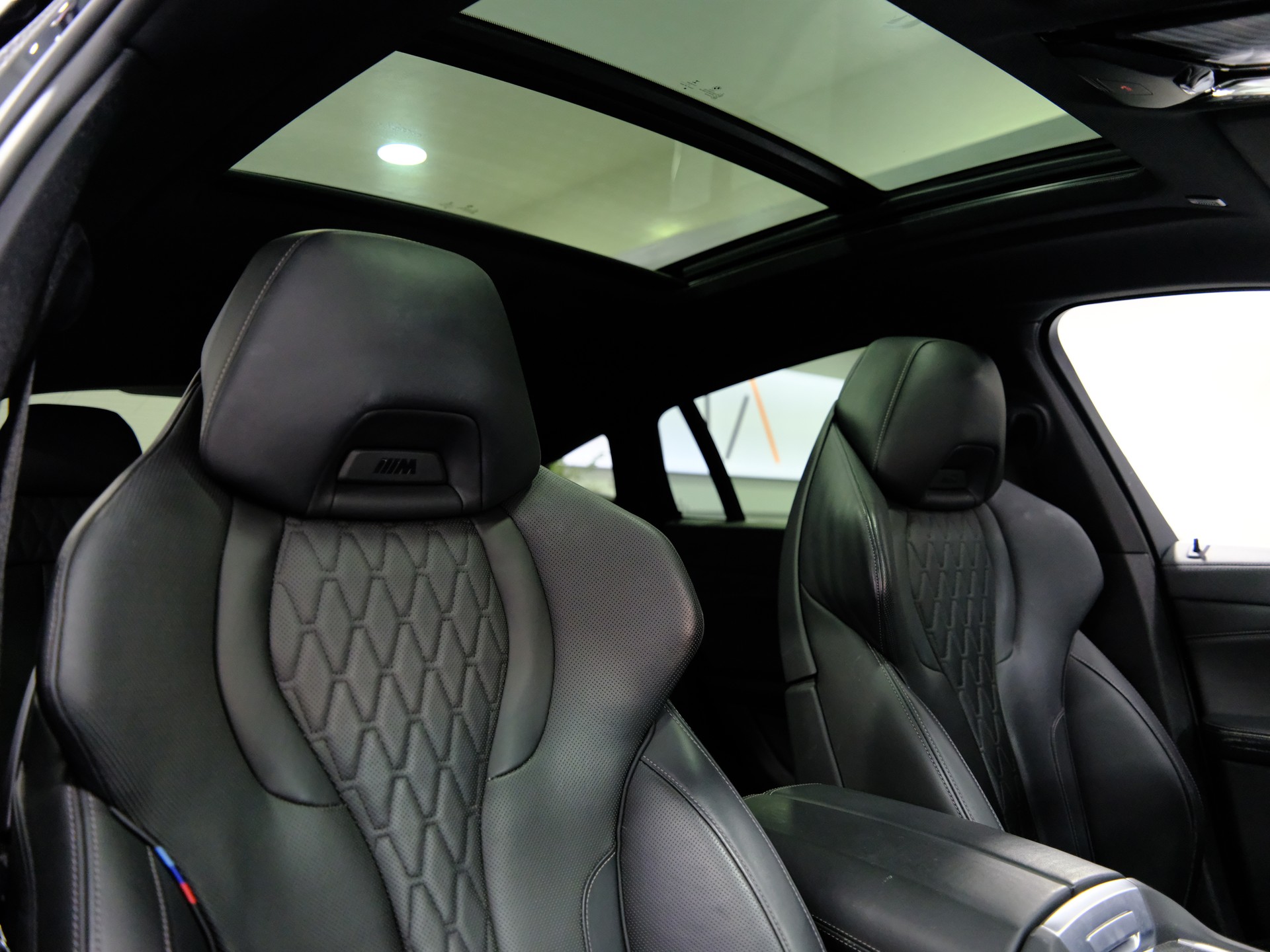 BMW X6 xDrive 48V 40d Steptronic M Sport-image-17
